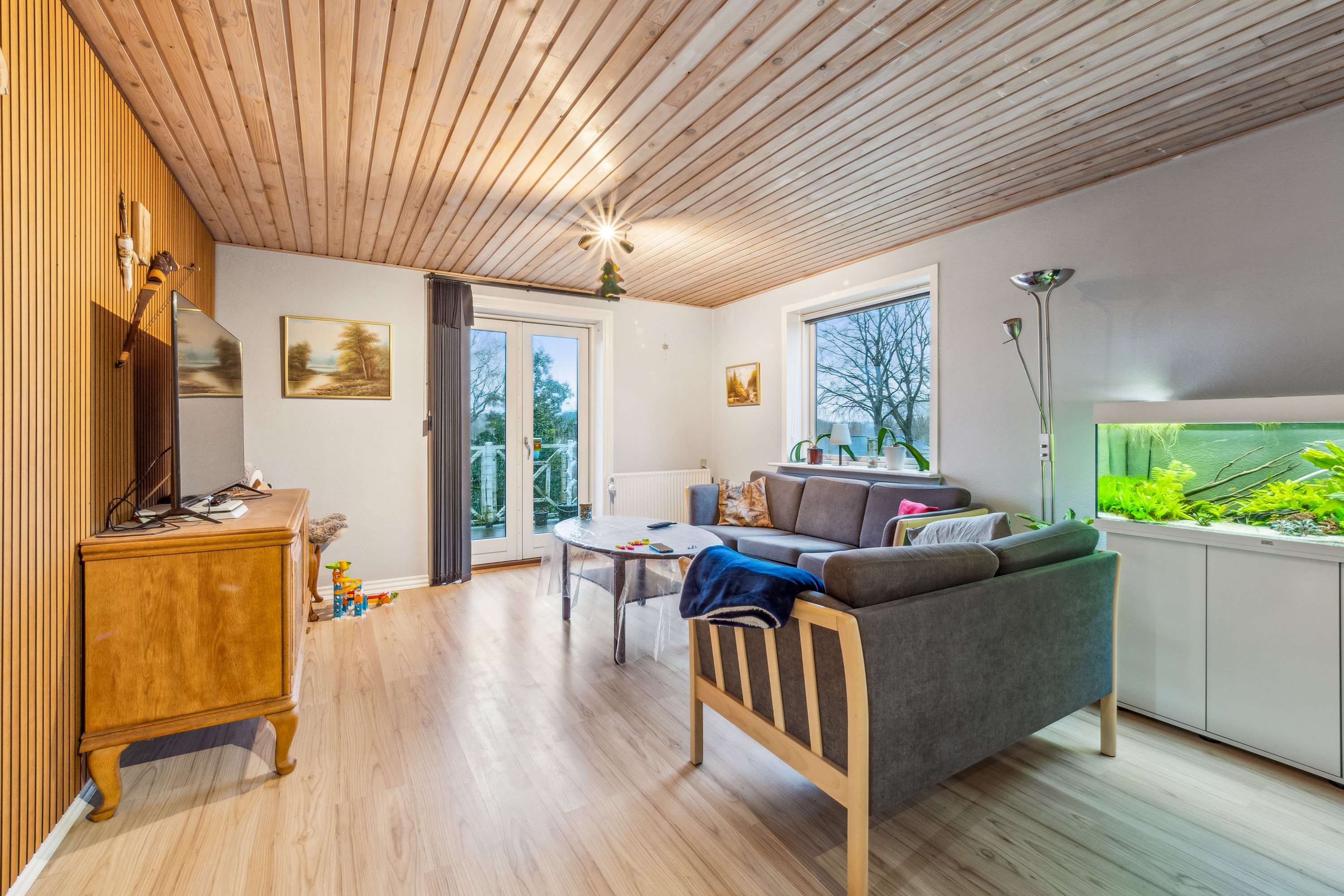 Fremhævet stue billede i fuldskærmstilstand. Billede af Præstbrovej 357, Øster Jølby, 7950 Erslev