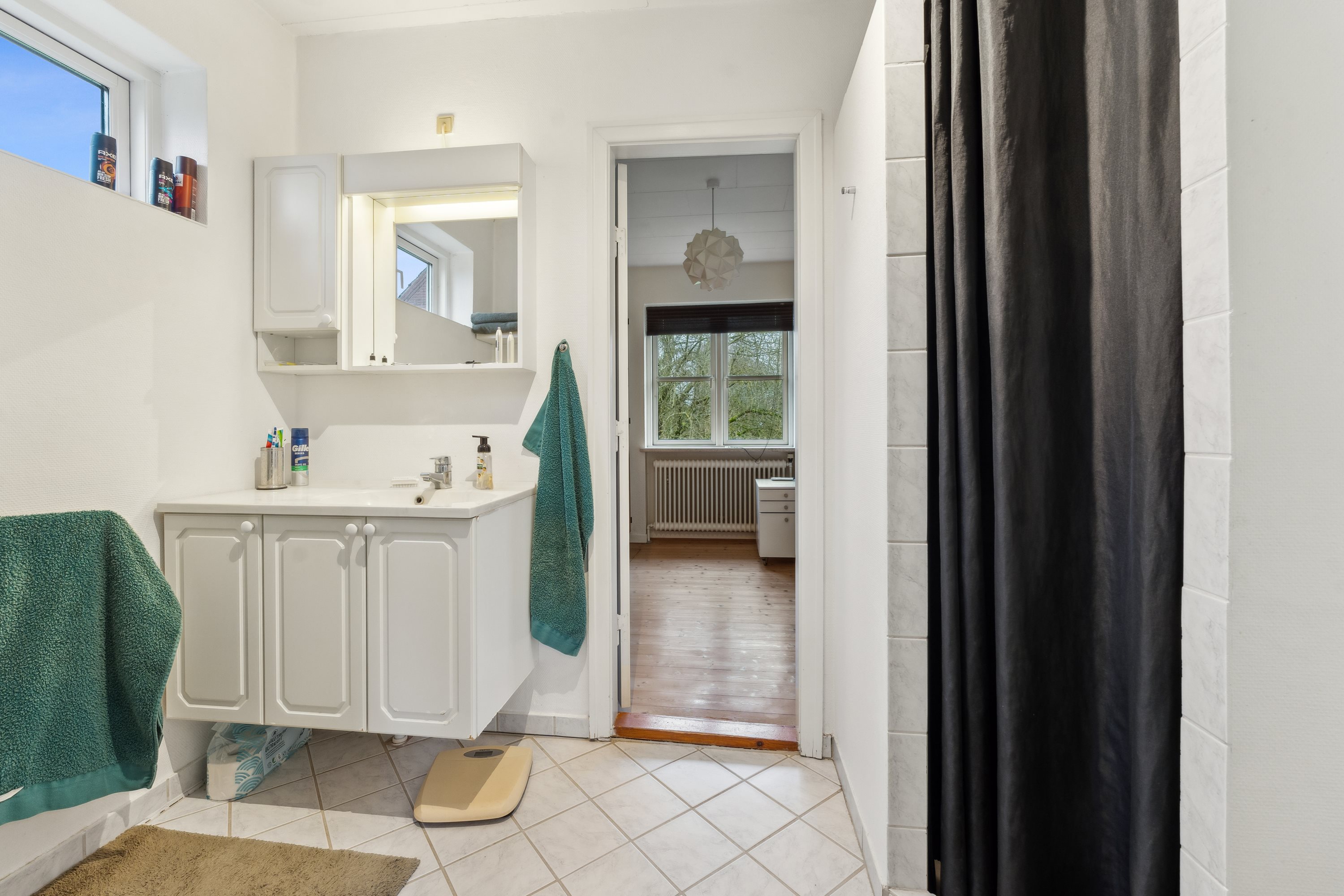 Fremhævet badeværelse billede i fuldskærmstilstand. Billede af Nøddelundvej 26, 8850 Bjerringbro