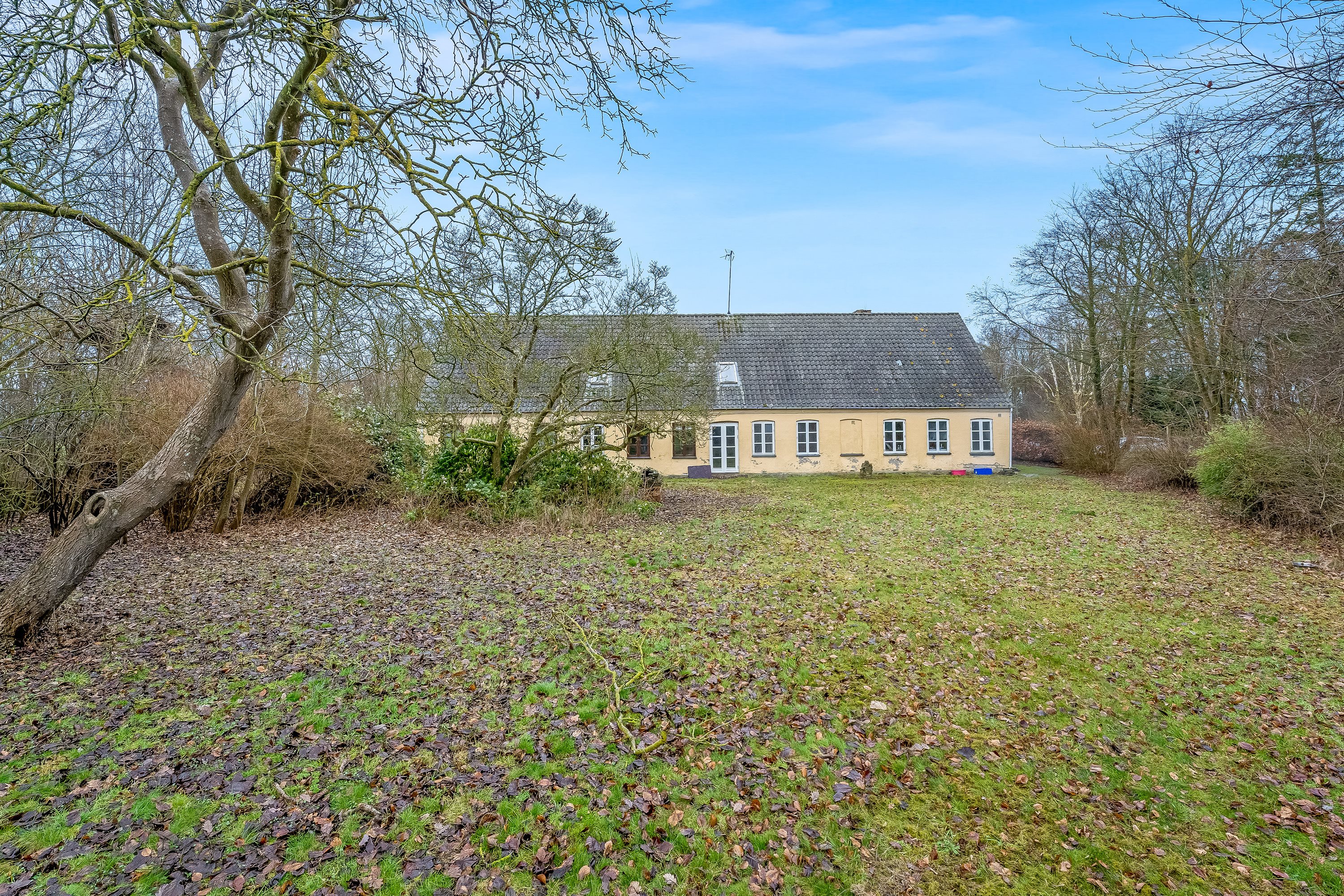 Fremhævet mastefoto billede i fuldskærmstilstand. Billede af Hillestedvej 1, 4970 Rødby