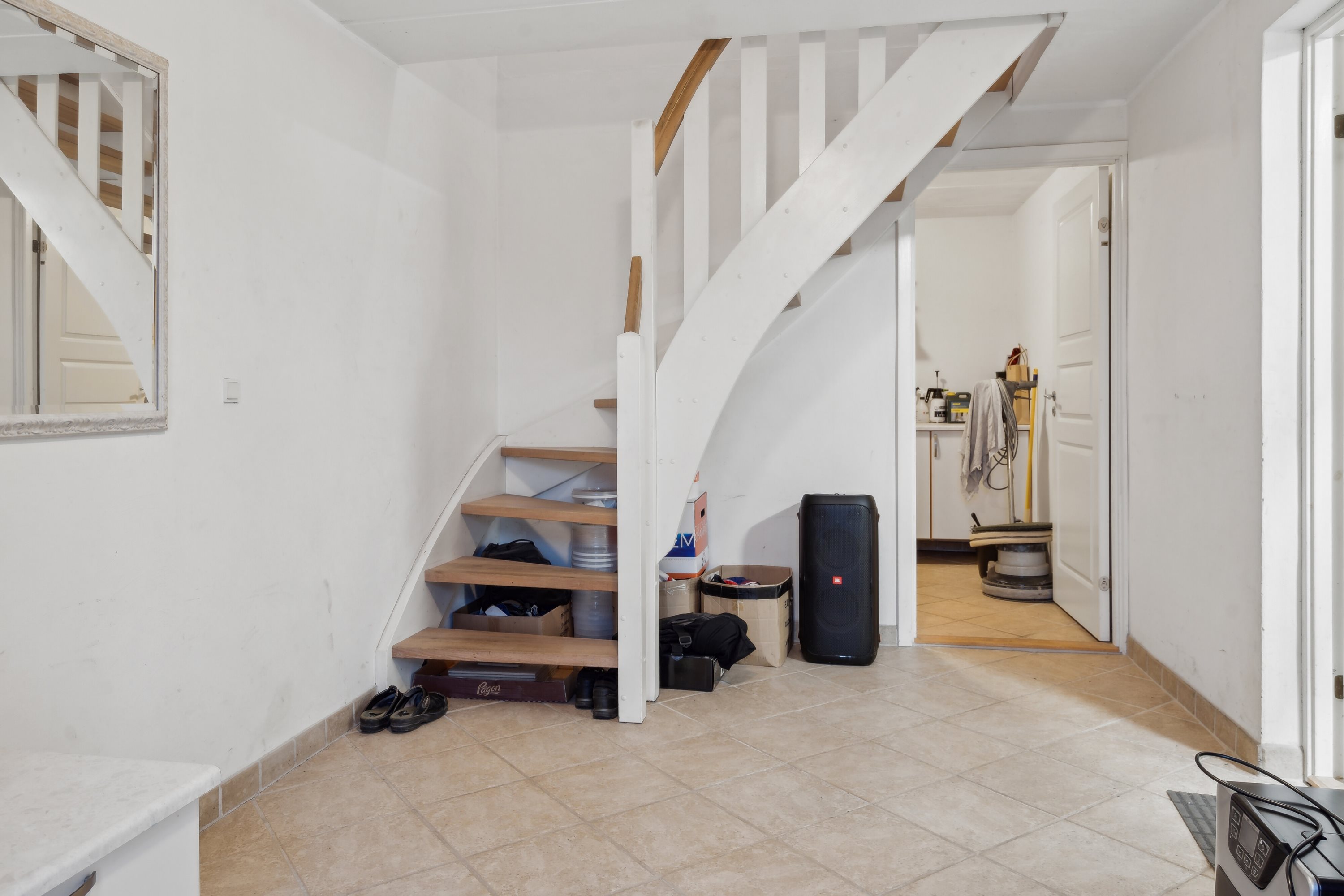 Fremhævet trappe billede i fuldskærmstilstand. Billede af Æblehaven 7, 5462 Morud