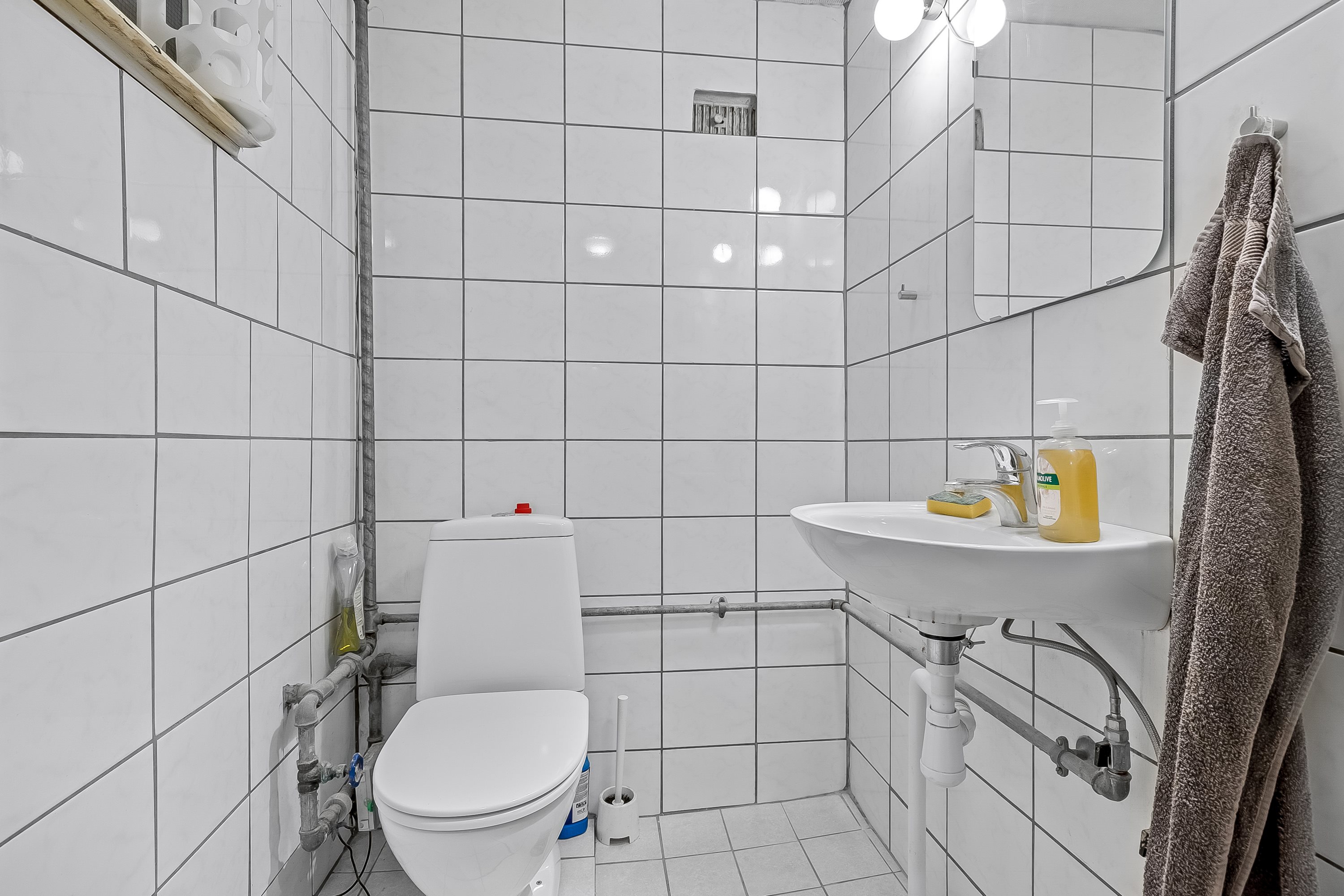 Fremhævet toilet billede i fuldskærmstilstand. Billede af Poul Møllers Vej 22, 6000 Kolding