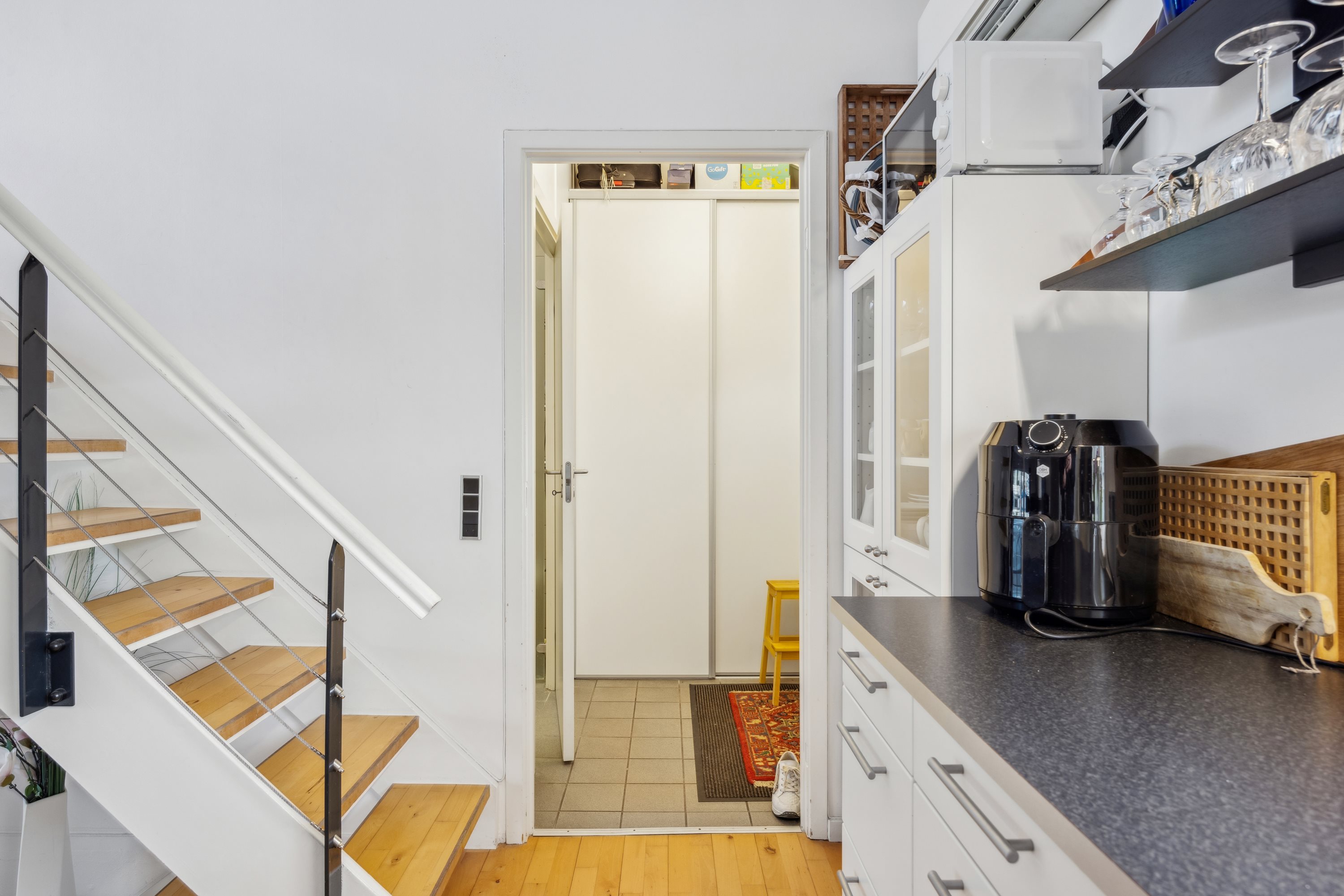 Fremhævet køkken billede i fuldskærmstilstand. Billede af Øerkrogvejen 2, 256., 8400 Ebeltoft