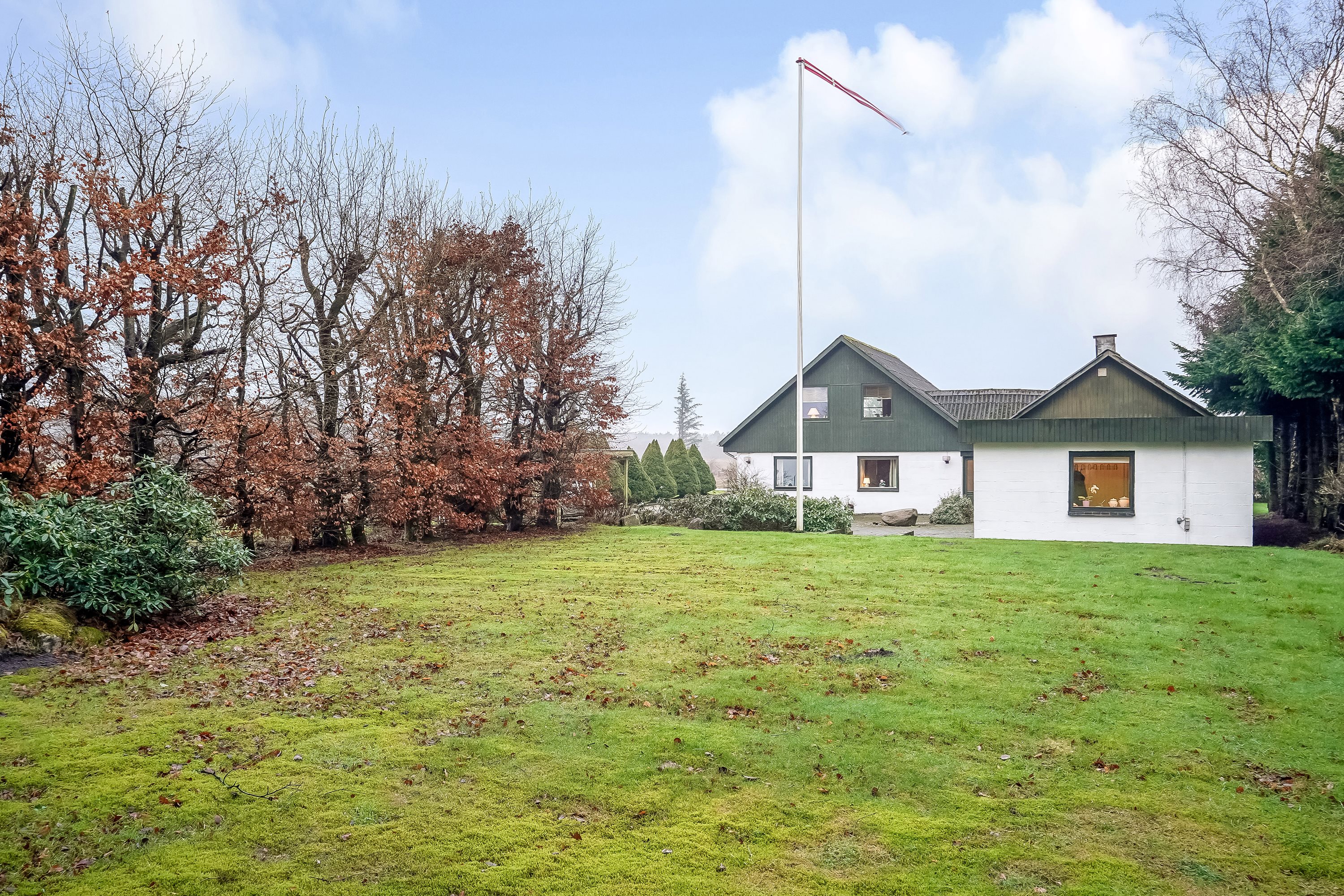 Fremhævet ejendommen billede i fuldskærmstilstand. Billede af Tremhusevej 4, Bjerlev, 7300 Jelling