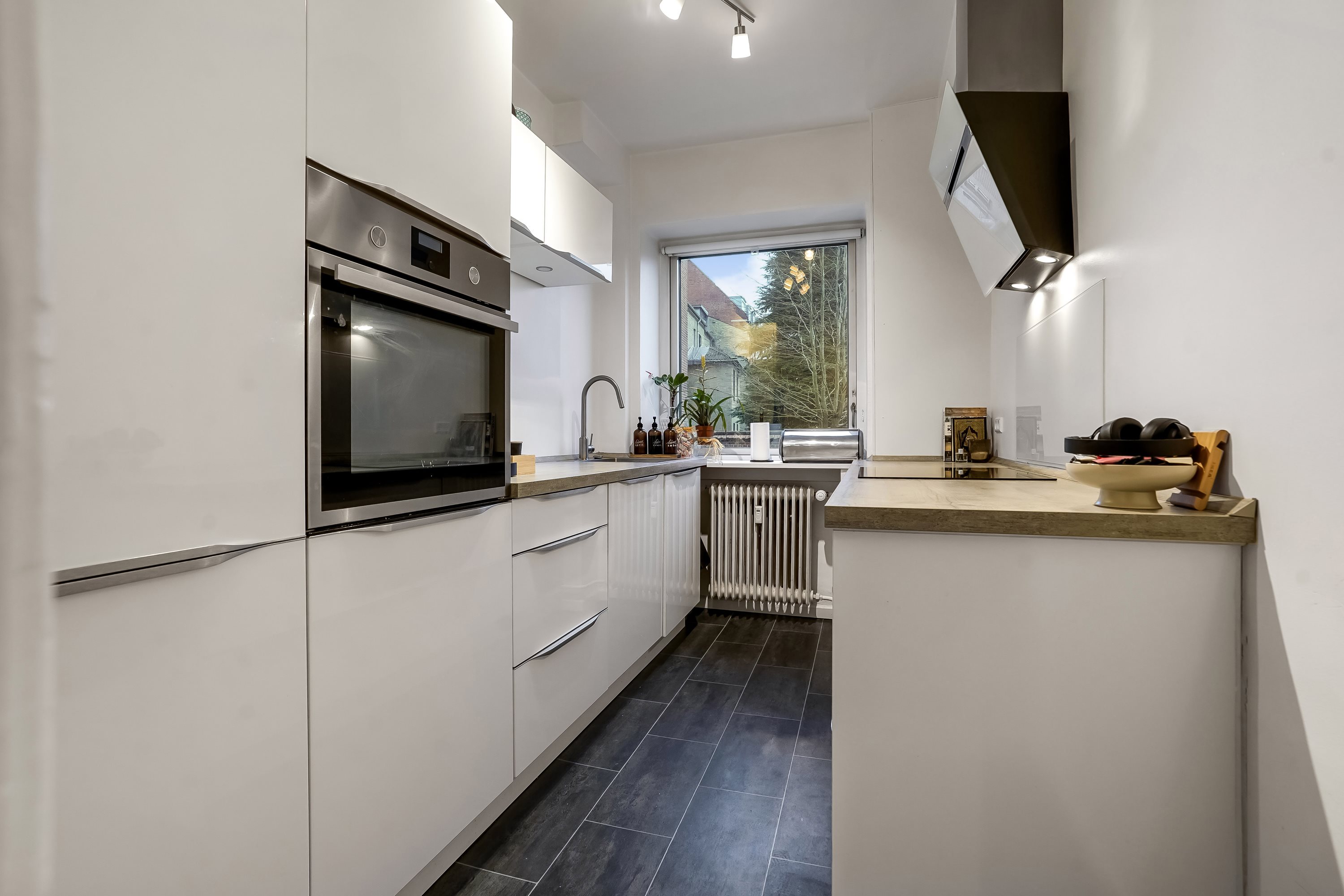 Fremhævet køkken billede i fuldskærmstilstand. Billede af Skibhusvej 137, st.. th., 5000 Odense C