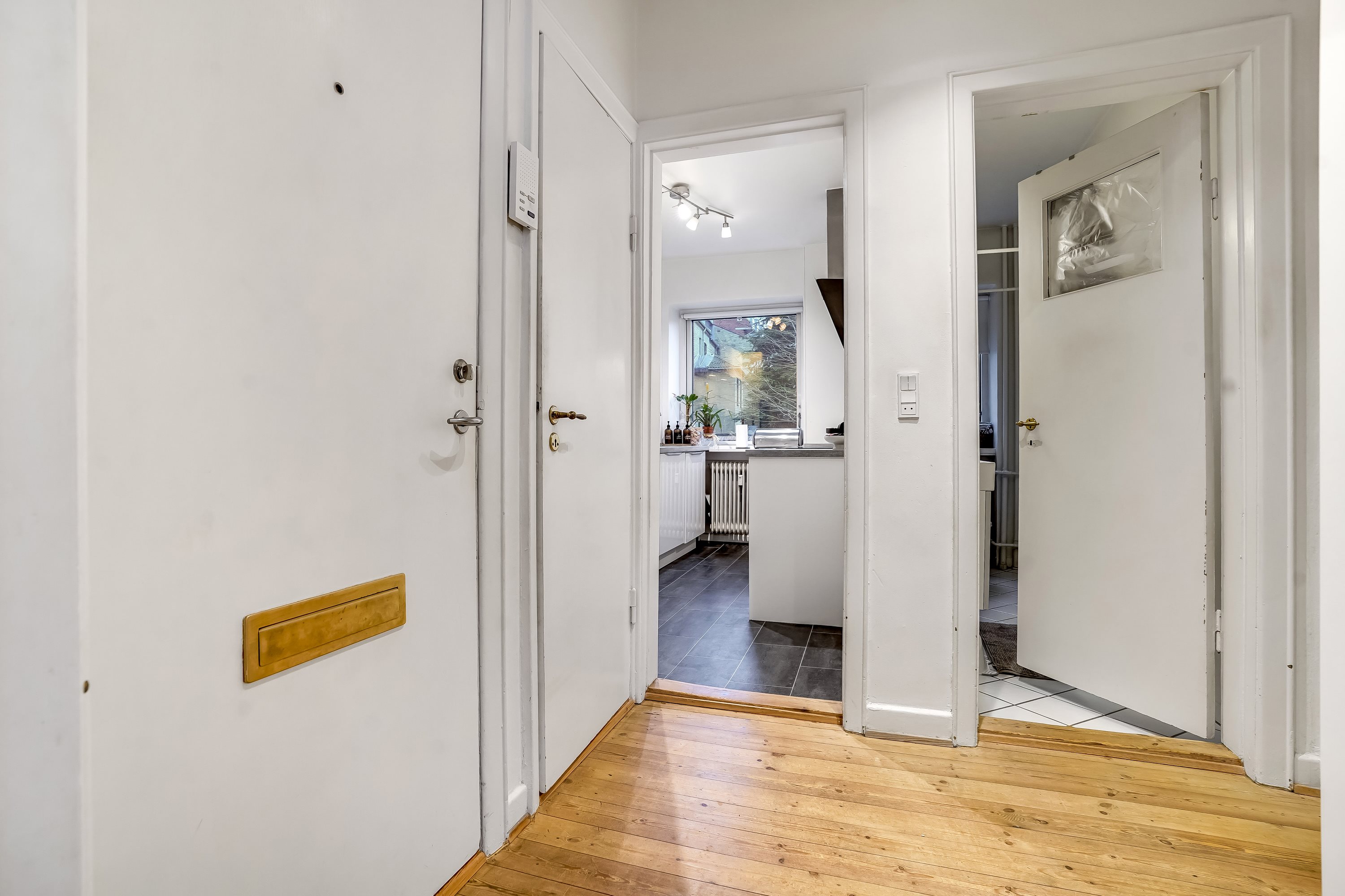 Fremhævet andet billede i fuldskærmstilstand. Billede af Skibhusvej 137, st.. th., 5000 Odense C