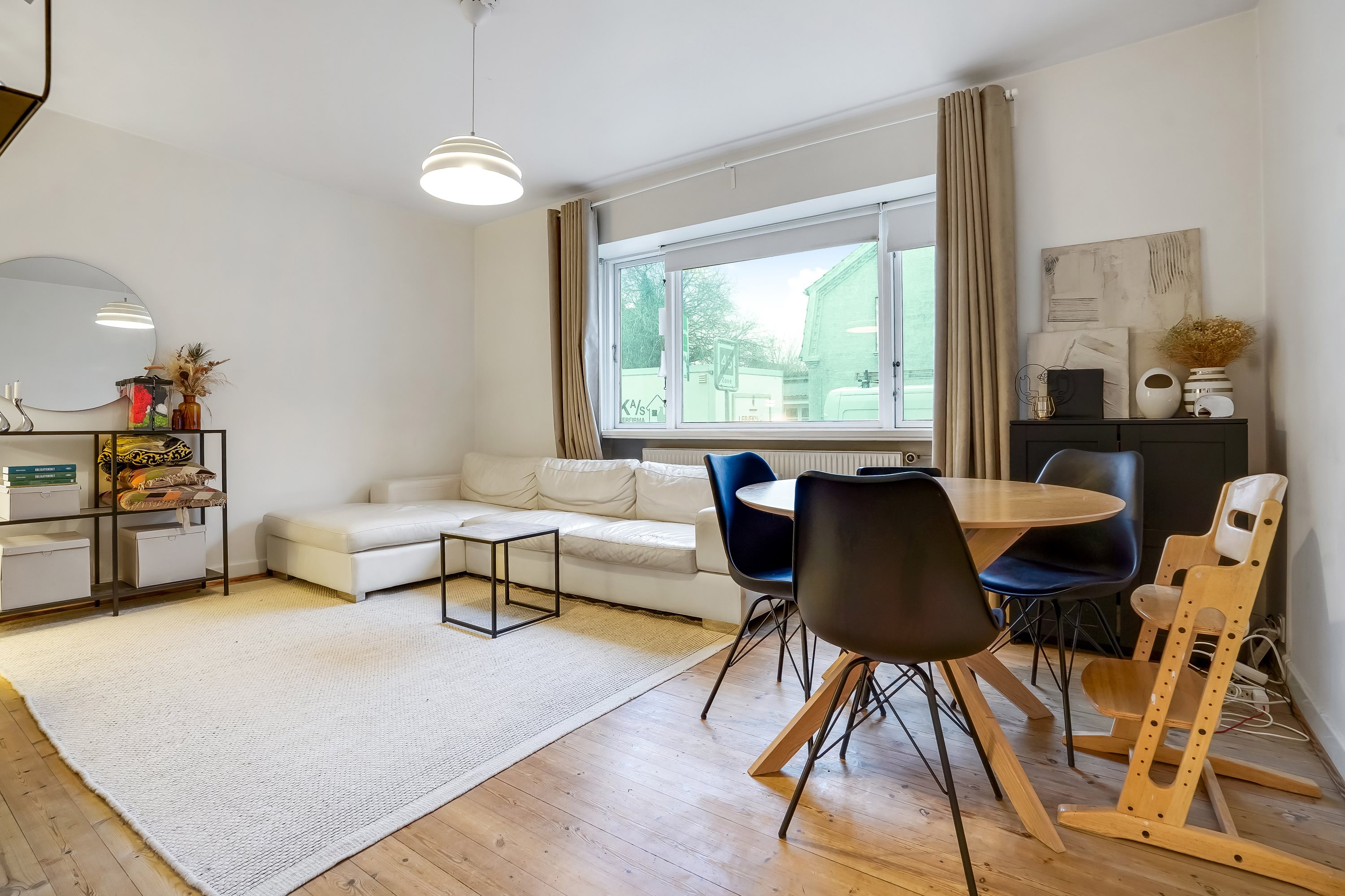 Miniaturebillede 1: stue. Billede af Skibhusvej 137, st.. th., 5000 Odense C