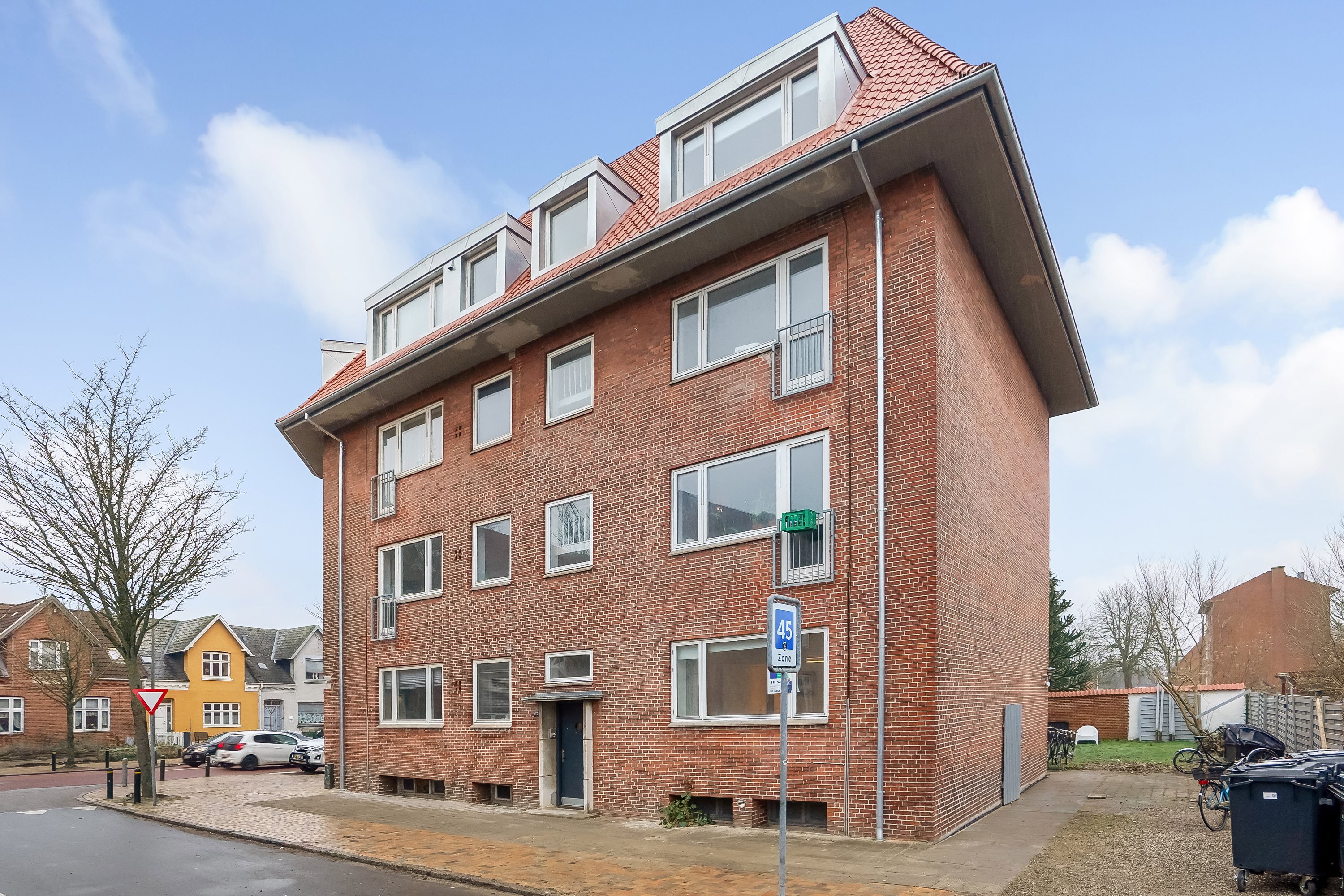 Fremhævet ejendommen billede i fuldskærmstilstand. Billede af Skibhusvej 137, st.. th., 5000 Odense C