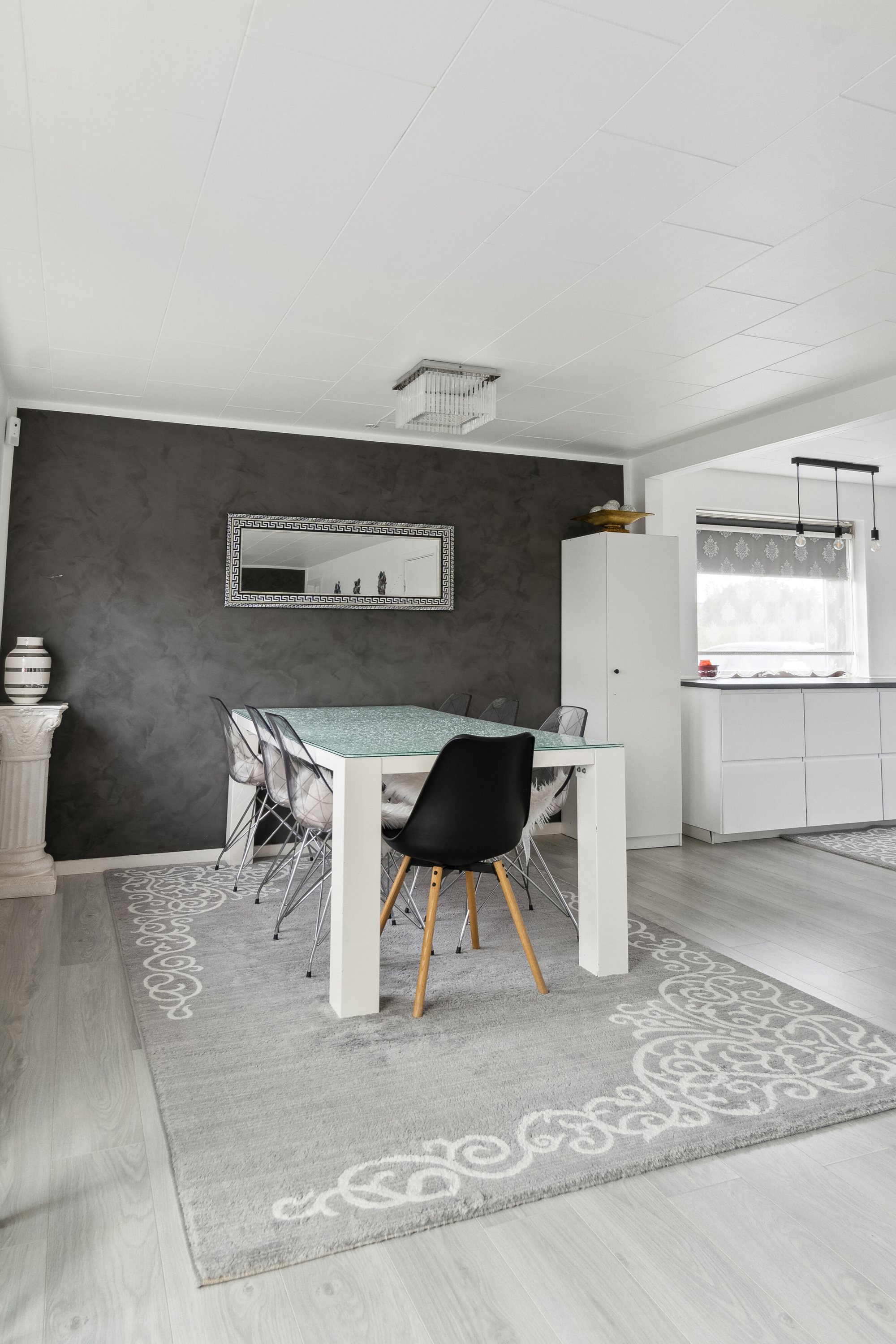 Fremhævet spisestue billede i fuldskærmstilstand. Billede af Assensvej 35, 4700 Næstved