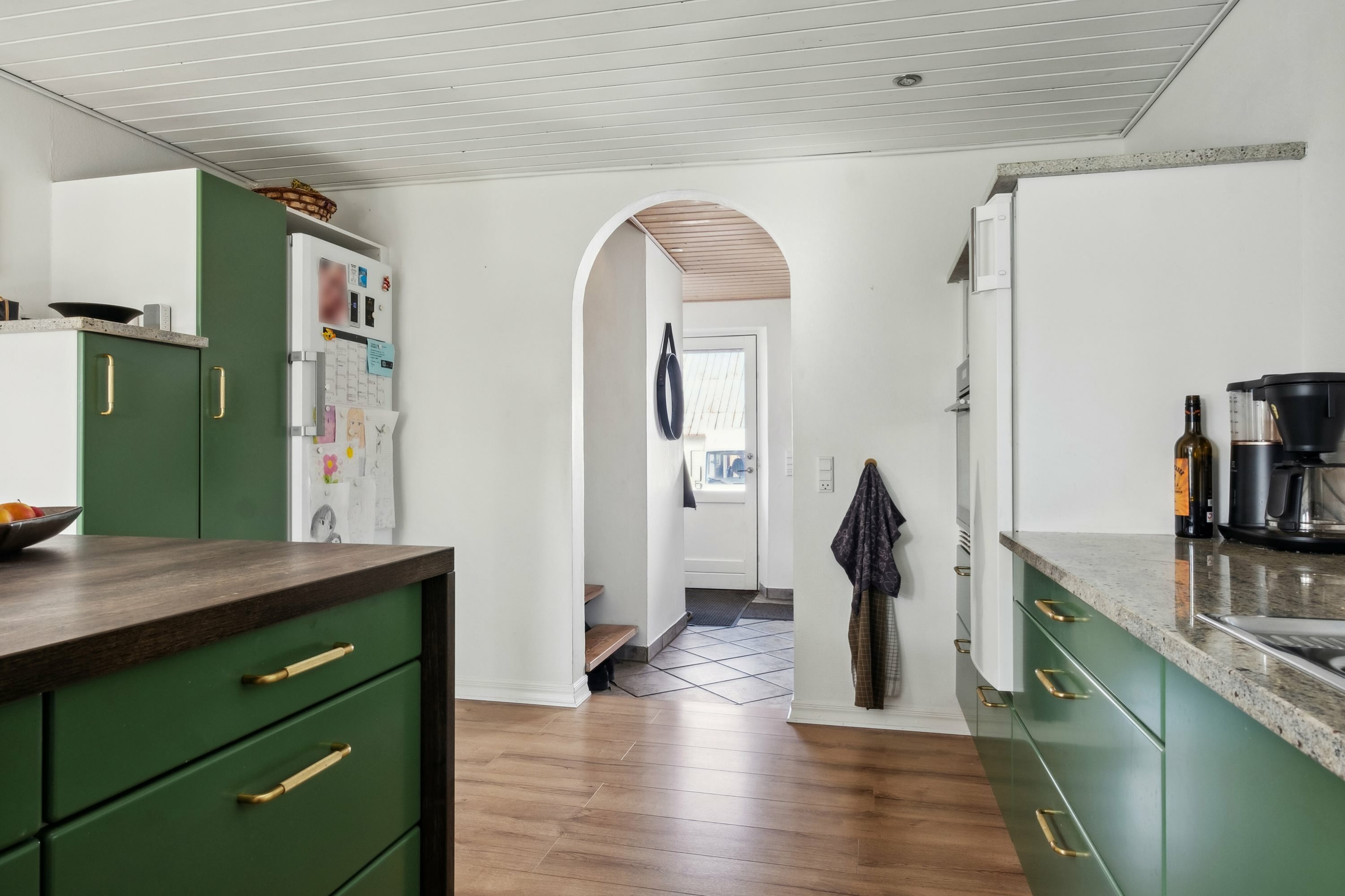 Fremhævet køkken billede i fuldskærmstilstand. Billede af Tingskoven 2, 8310 Tranbjerg J