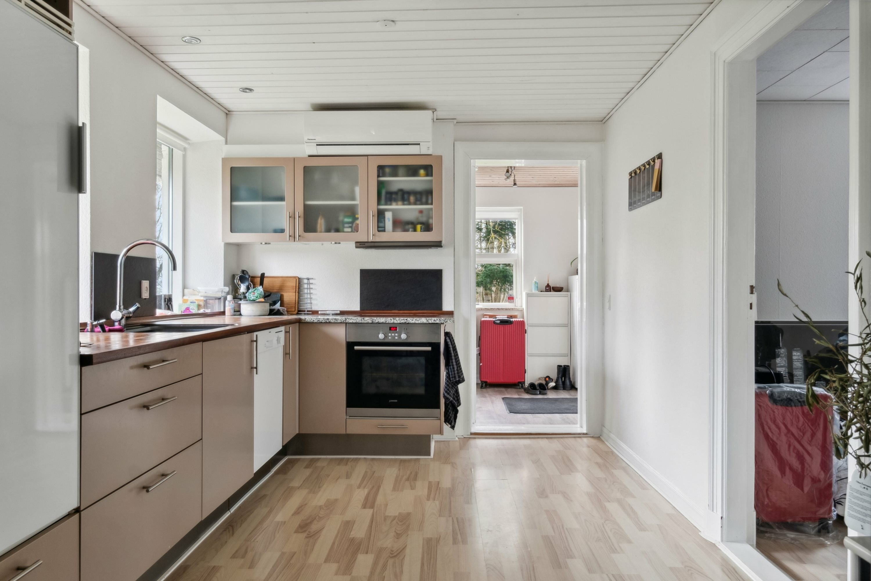 Fremhævet køkke billede i fuldskærmstilstand. Billede af Tingskoven 2, 8310 Tranbjerg J