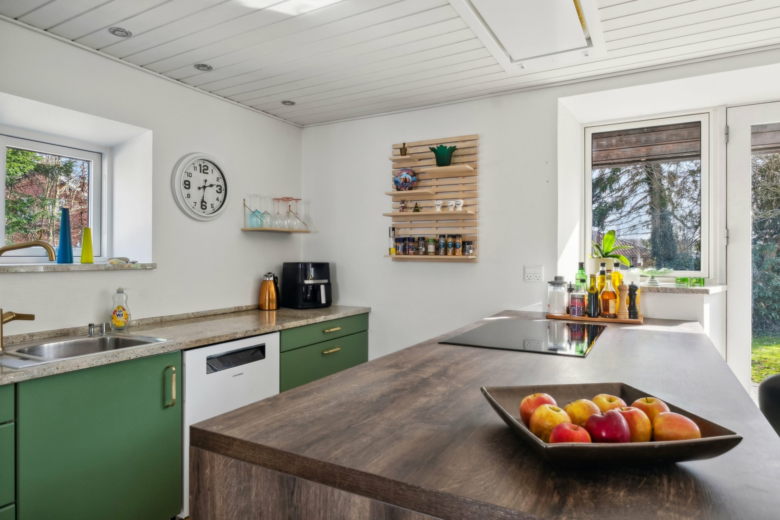 Fremhævet køkken billede i fuldskærmstilstand. Billede af Tingskoven 2, 8310 Tranbjerg J