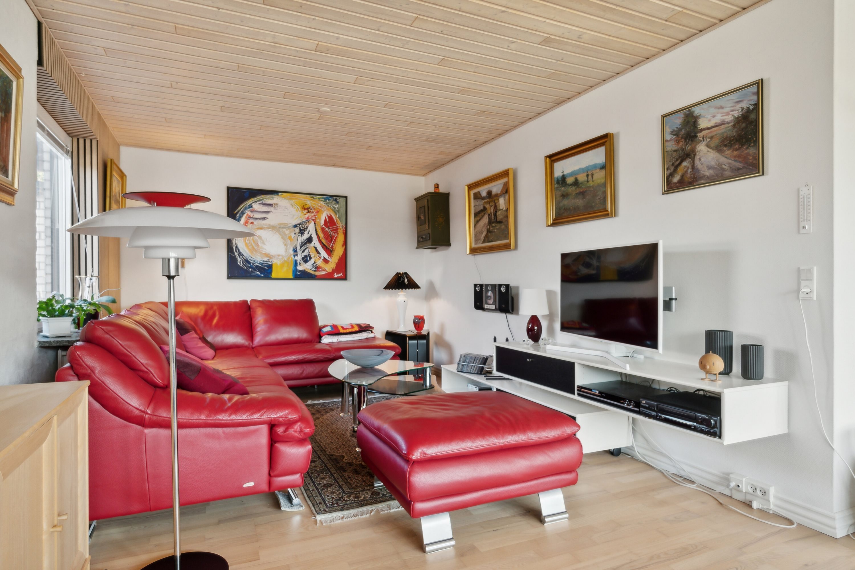 Fremhævet stue billede i fuldskærmstilstand. Billede af Tårnvej 20, Østerild, 7700 Thisted