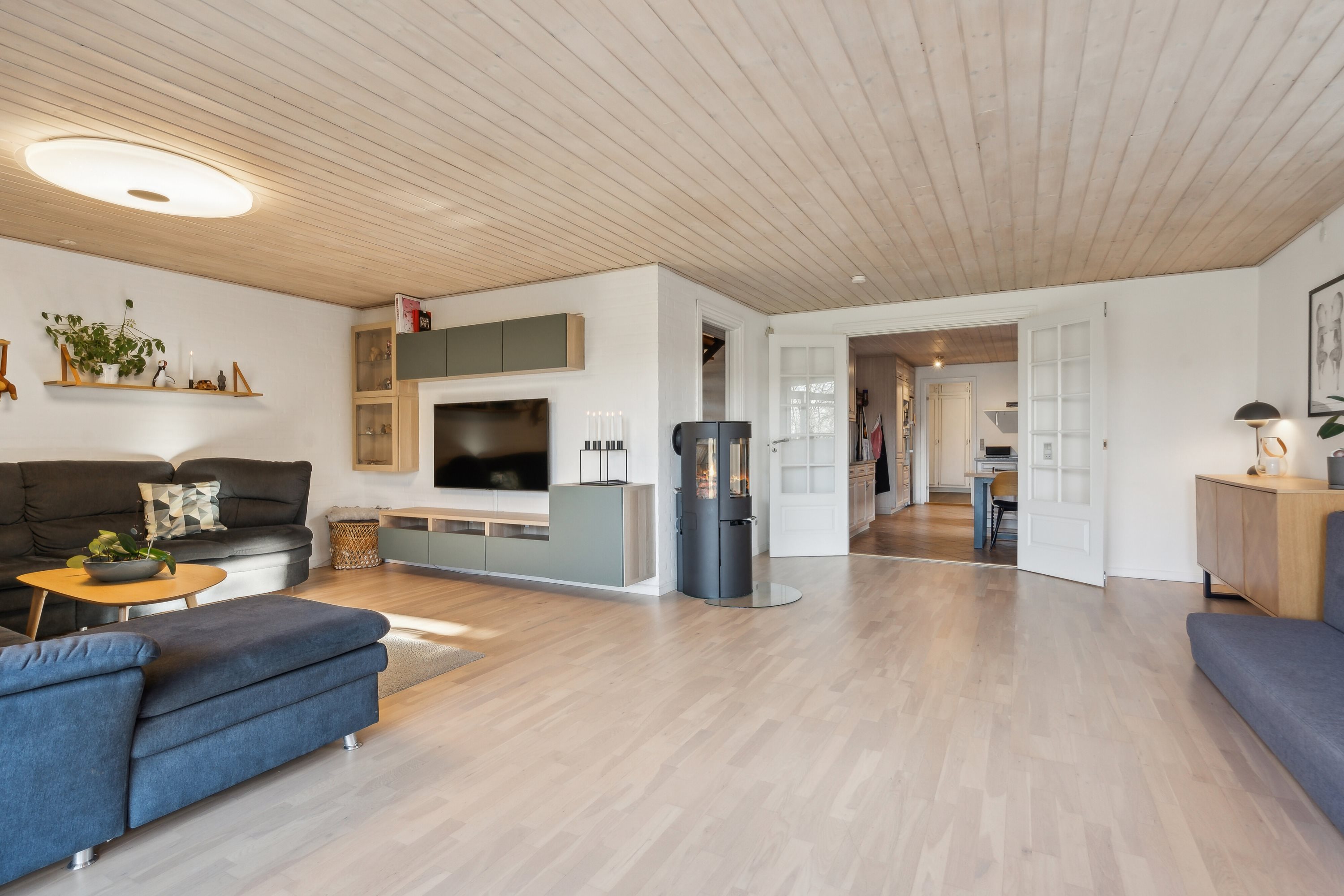 Fremhævet stue billede i fuldskærmstilstand. Billede af Klovtoftvej 16, Jels, 6630 Rødding