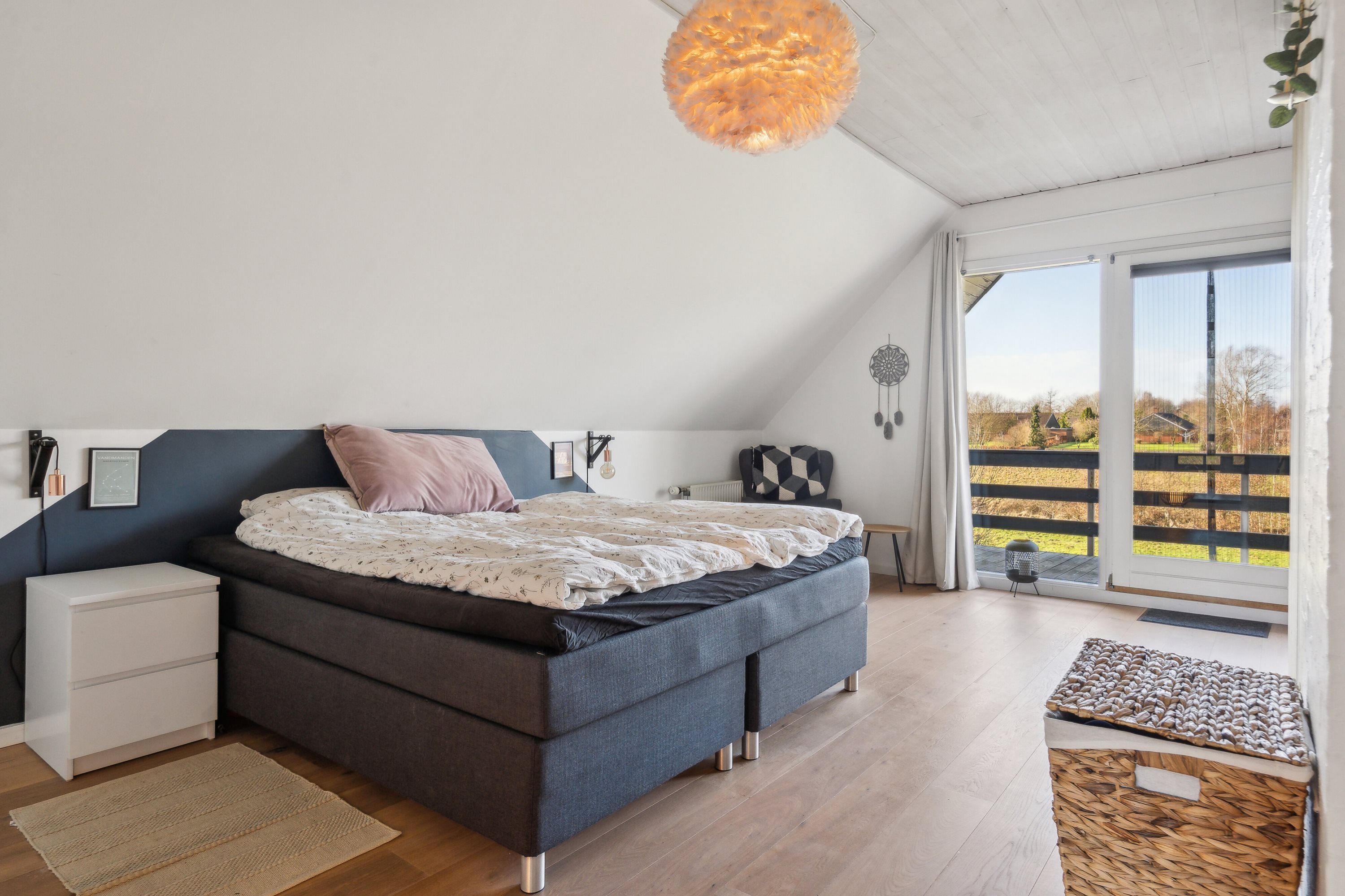 Fremhævet soveværelse billede i fuldskærmstilstand. Billede af Klovtoftvej 16, Jels, 6630 Rødding