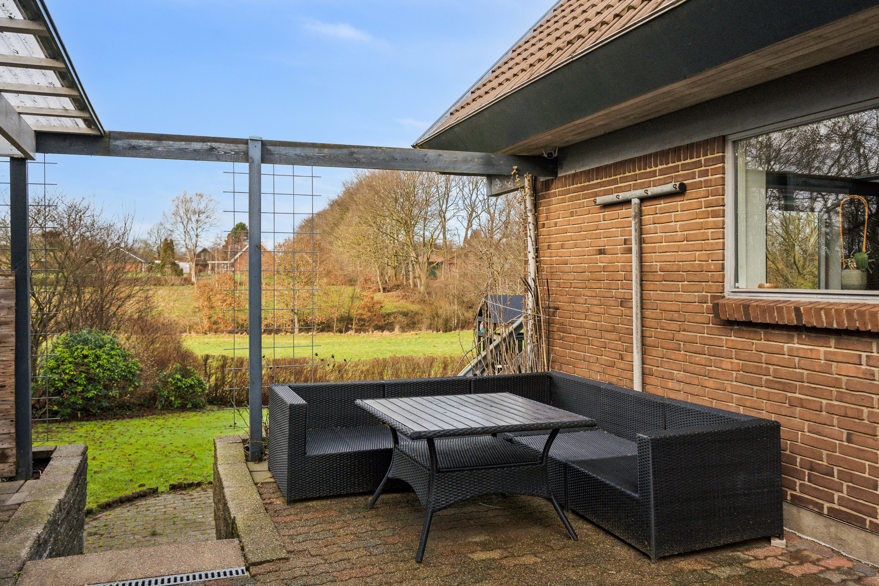 Fremhævet terrasse billede i fuldskærmstilstand. Billede af Klovtoftvej 16, Jels, 6630 Rødding