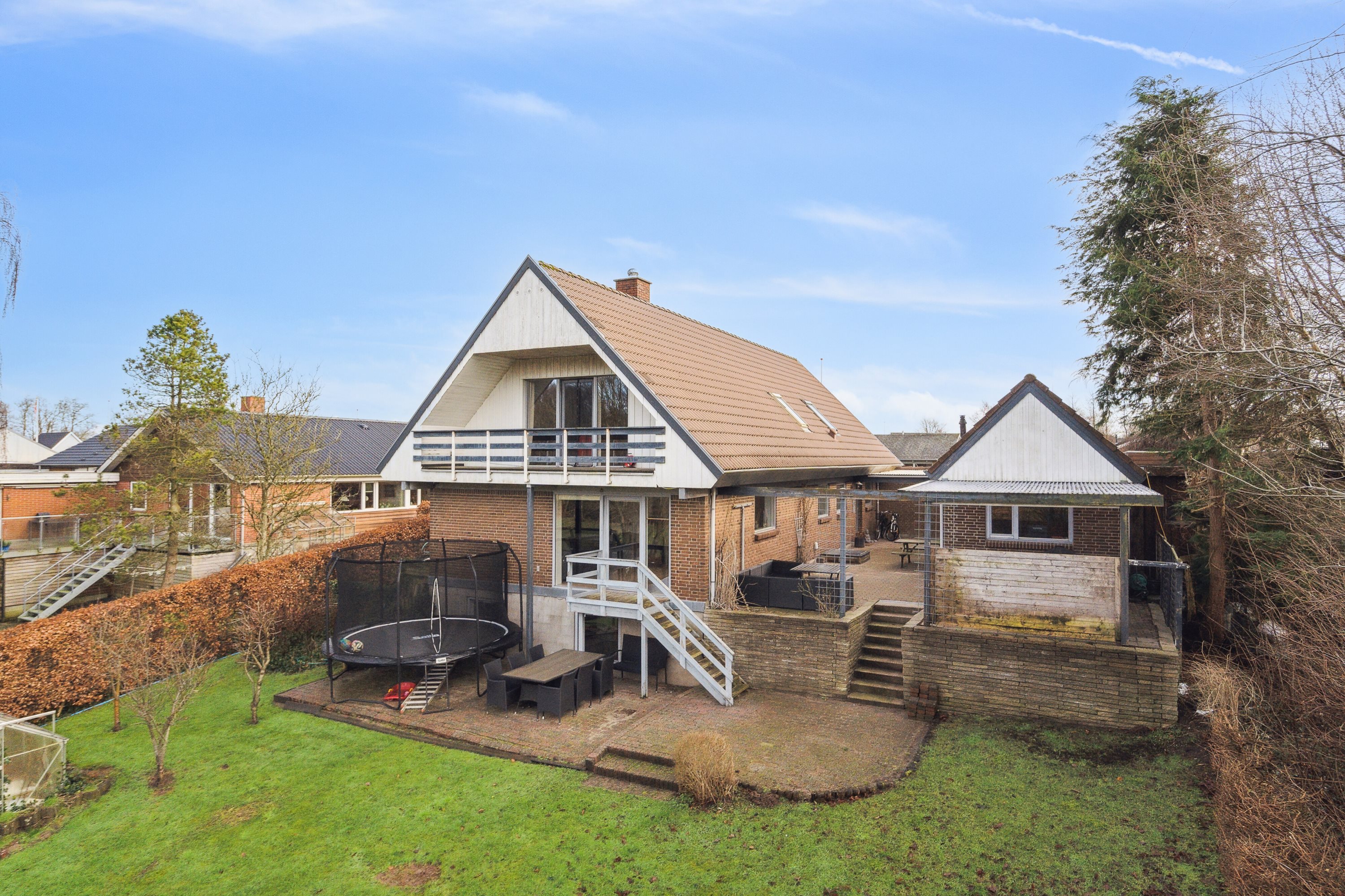 Miniaturebillede 1: set fra haven. Billede af Klovtoftvej 16, Jels, 6630 Rødding