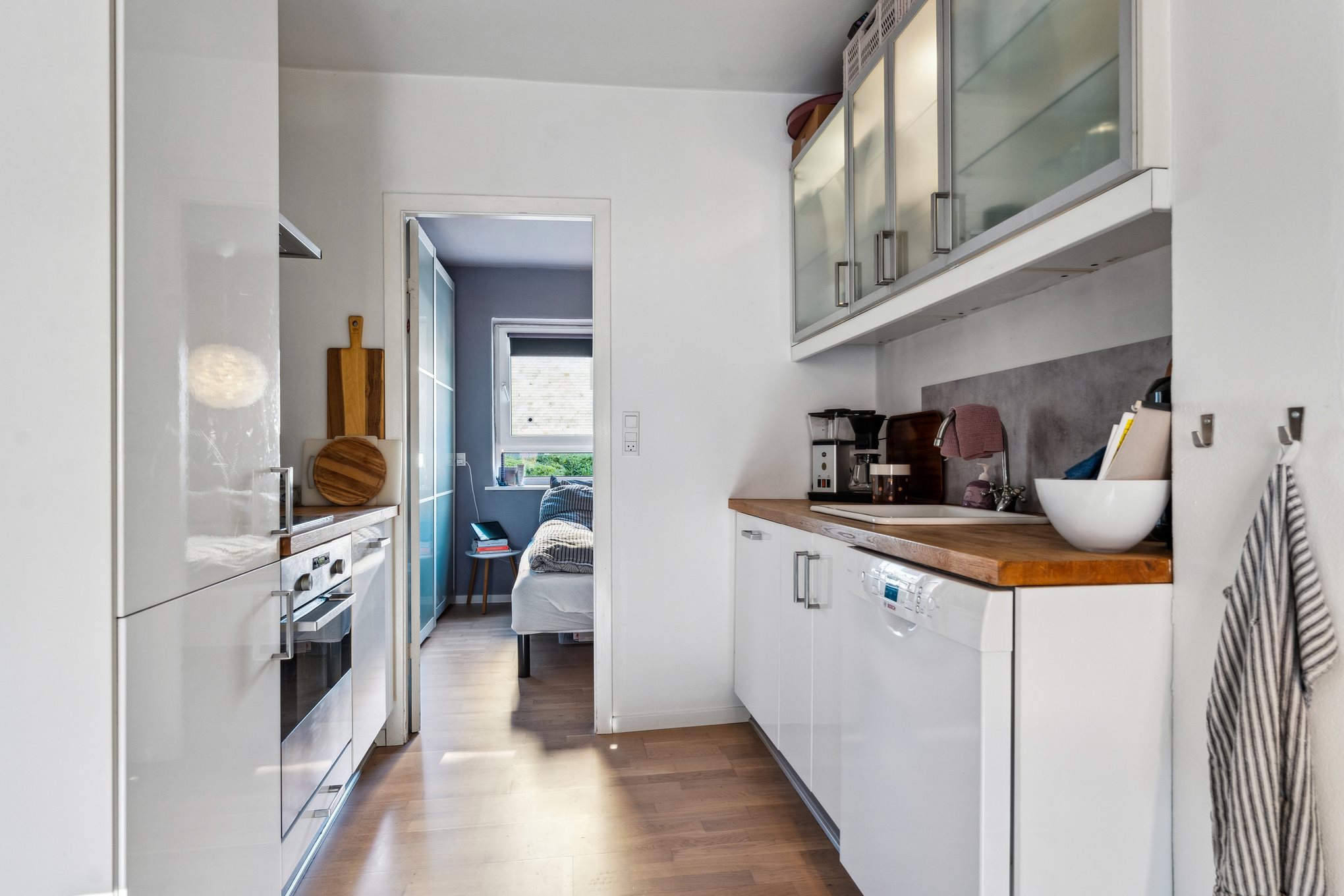 Fremhævet køkken billede i fuldskærmstilstand. Billede af Markedspladsen 7, st.. tv., 8900 Randers C