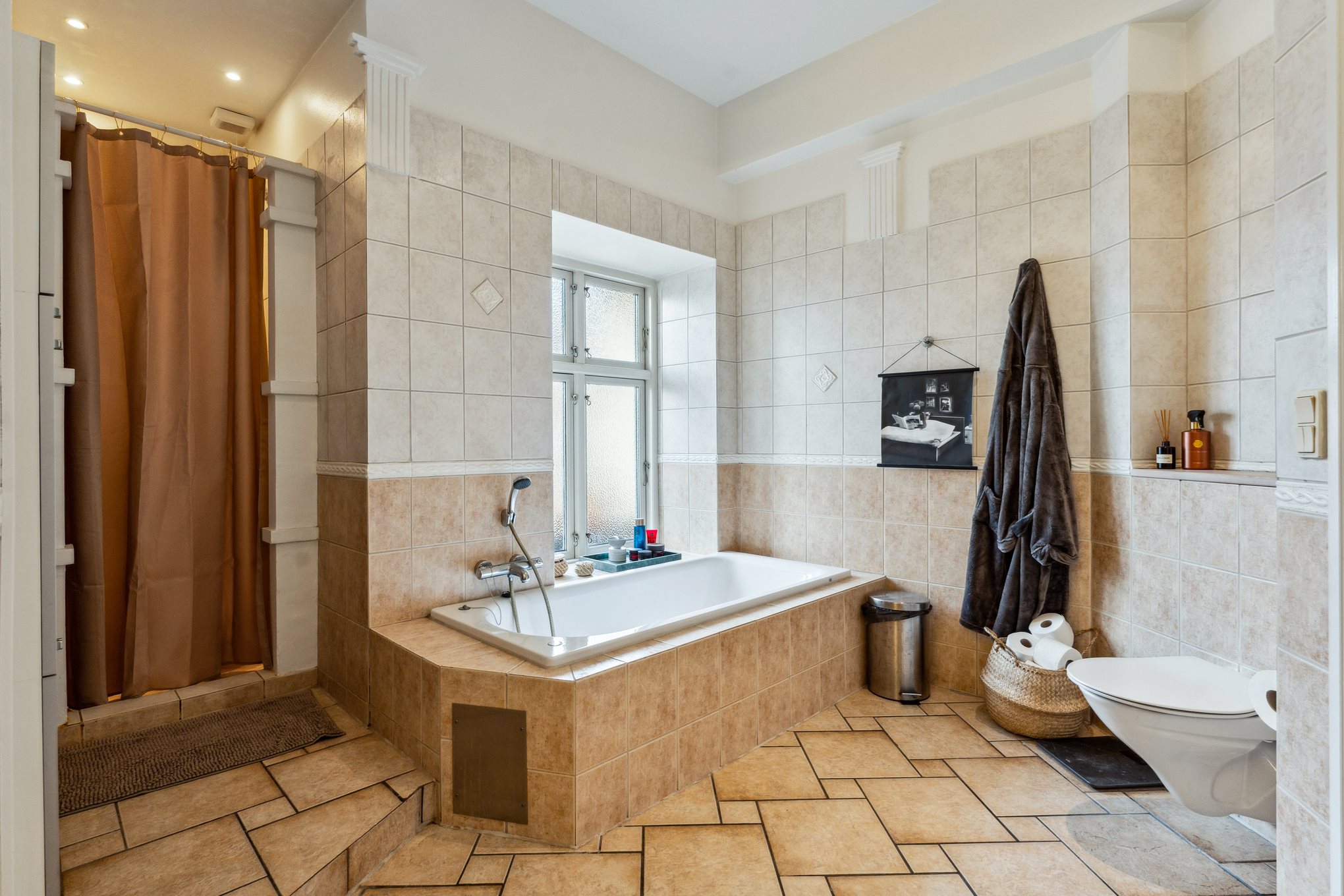 Fremhævet badeværelse billede i fuldskærmstilstand. Billede af Pontoppidansgade 11, st.. th., 8900 Randers C