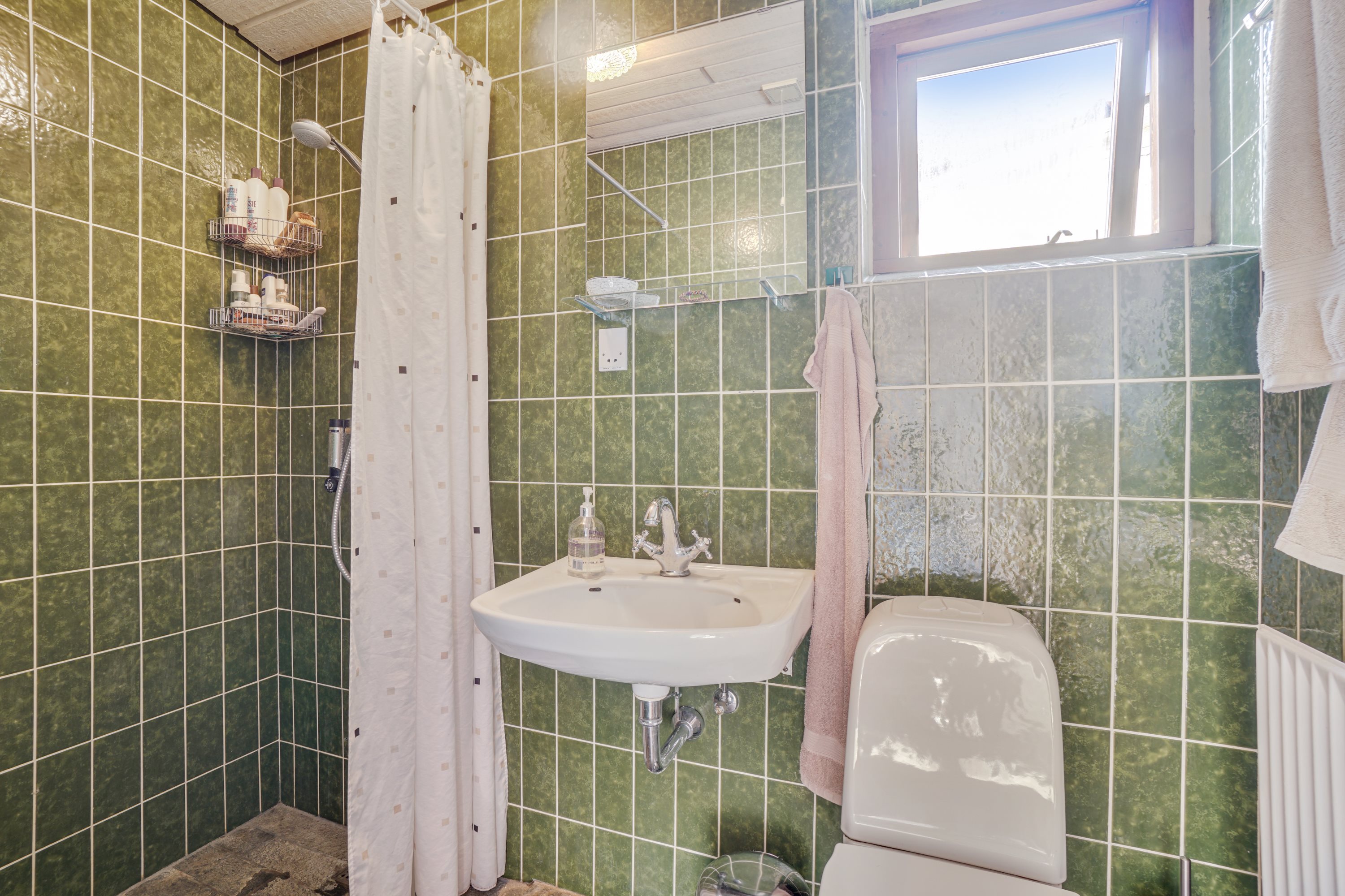 Fremhævet badeværelse billede i fuldskærmstilstand. Billede af Tandervej 9, 8320 Mårslet