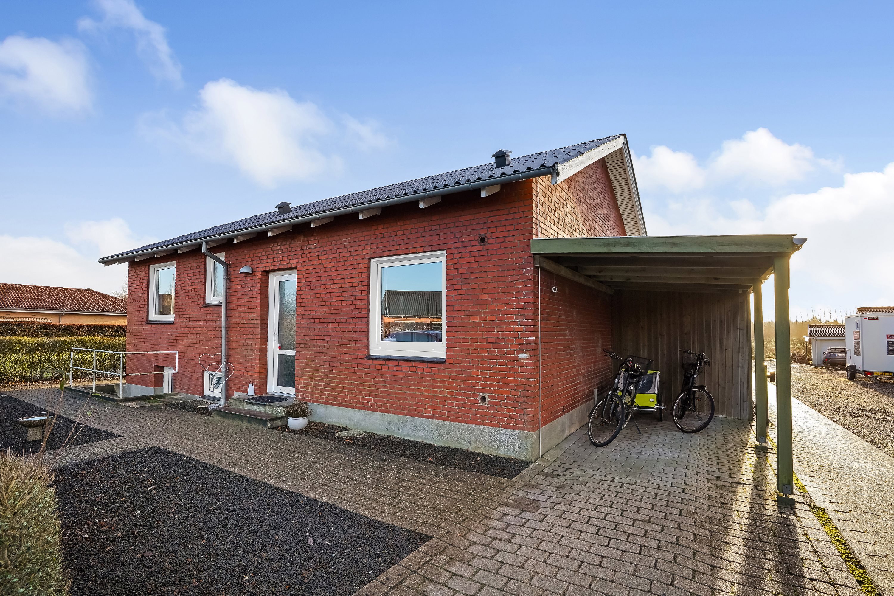 Fremhævet andet billede i fuldskærmstilstand. Billede af Hørlycks Alle 14, 7200 Grindsted