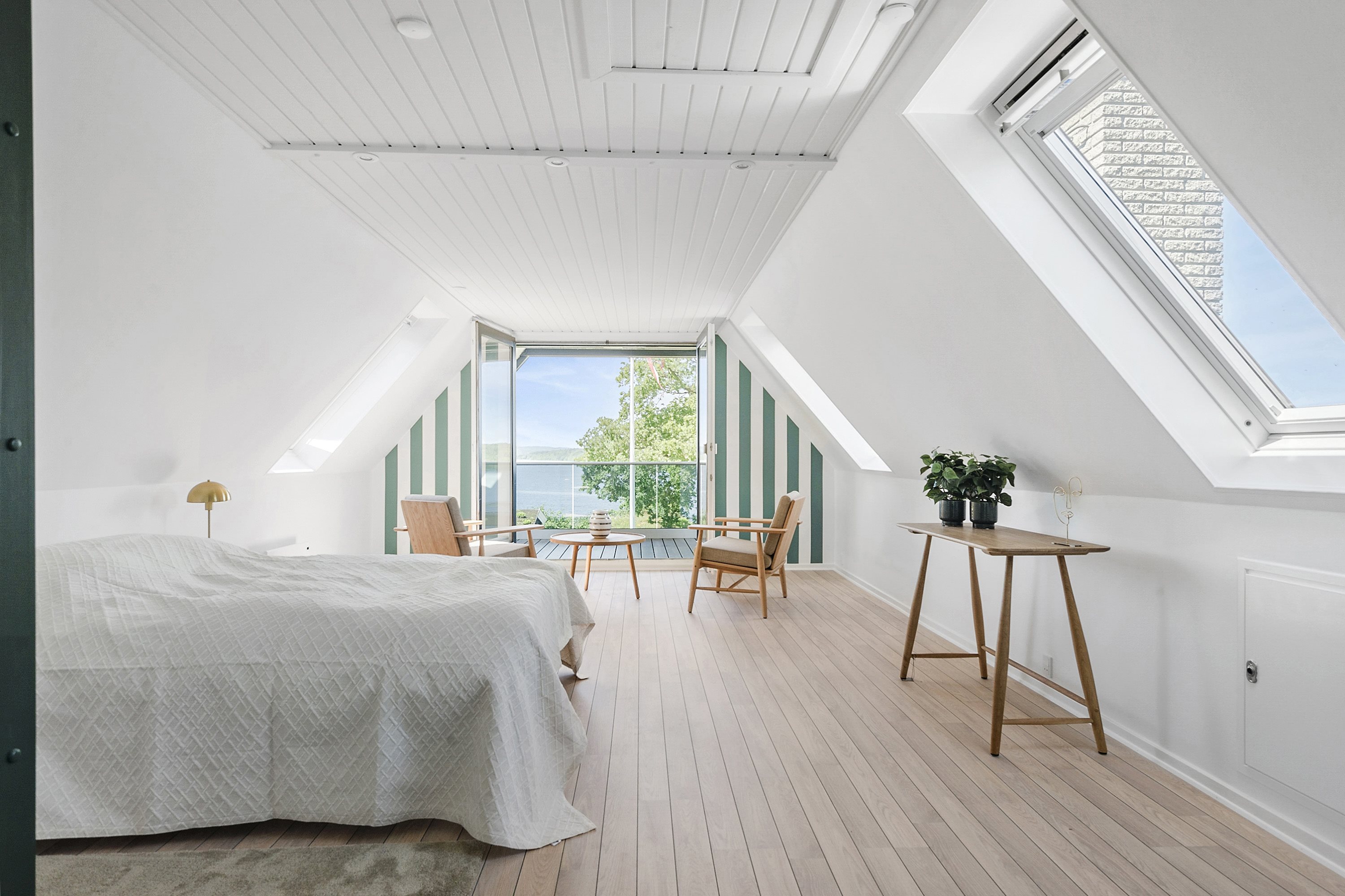 Fremhævet stue/værelse 1. sal billede i fuldskærmstilstand. Billede af Mossøbrå 21, Vrold, 8660 Skanderborg