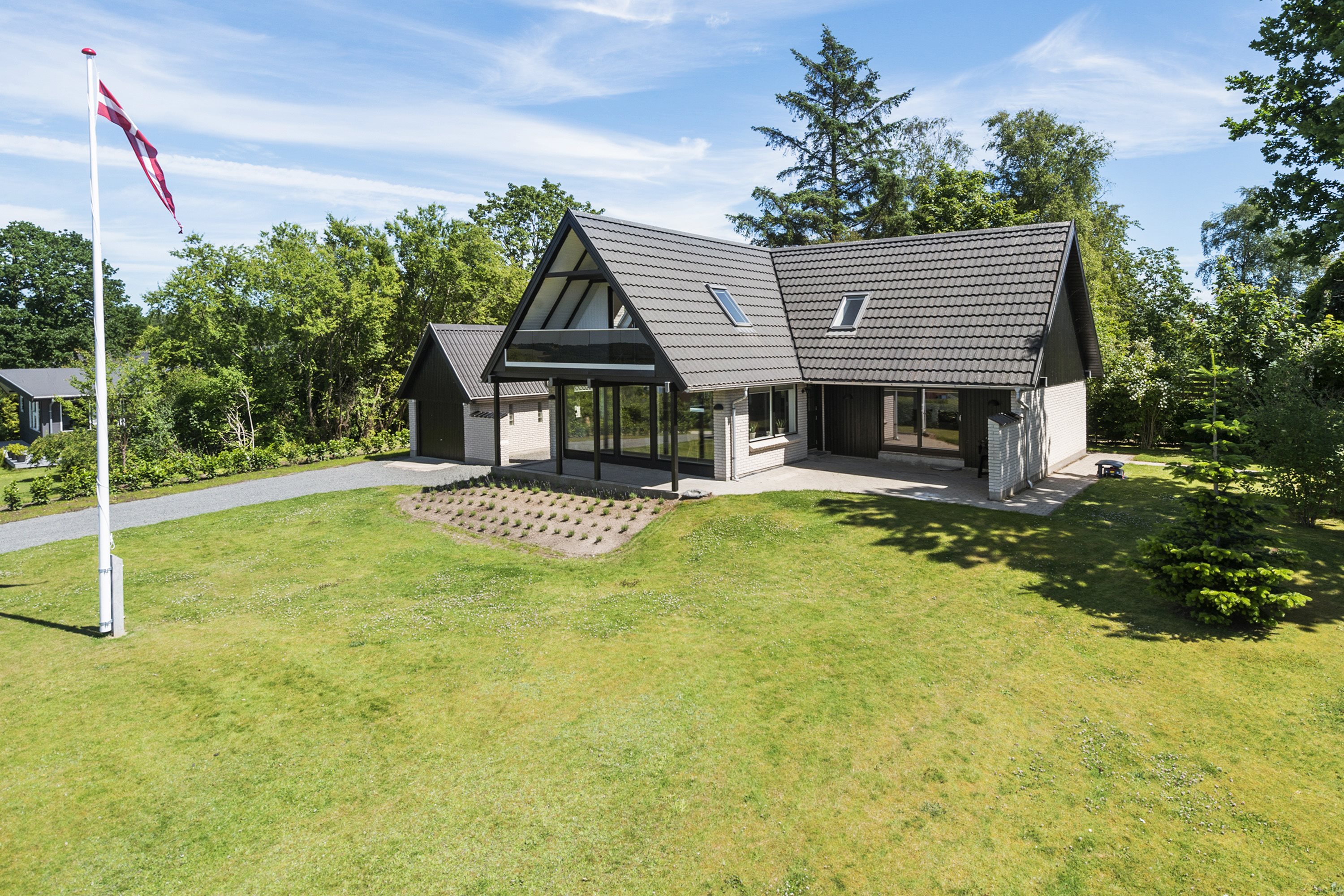 Miniaturebillede 2: ejendommen. Billede af Mossøbrå 21, Vrold, 8660 Skanderborg