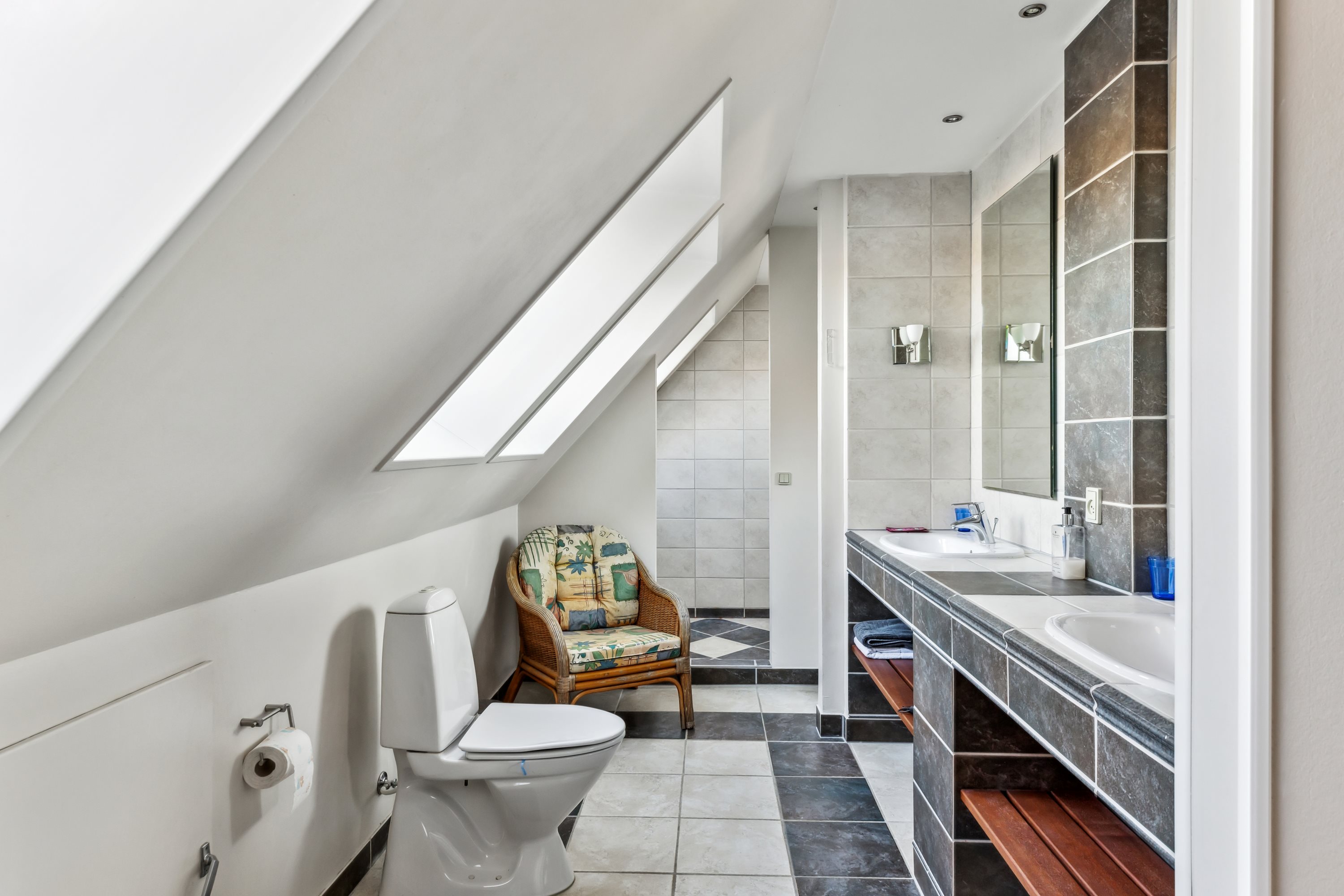 Fremhævet badeværelse billede i fuldskærmstilstand. Billede af Vesterbakke 18, 6310 Broager