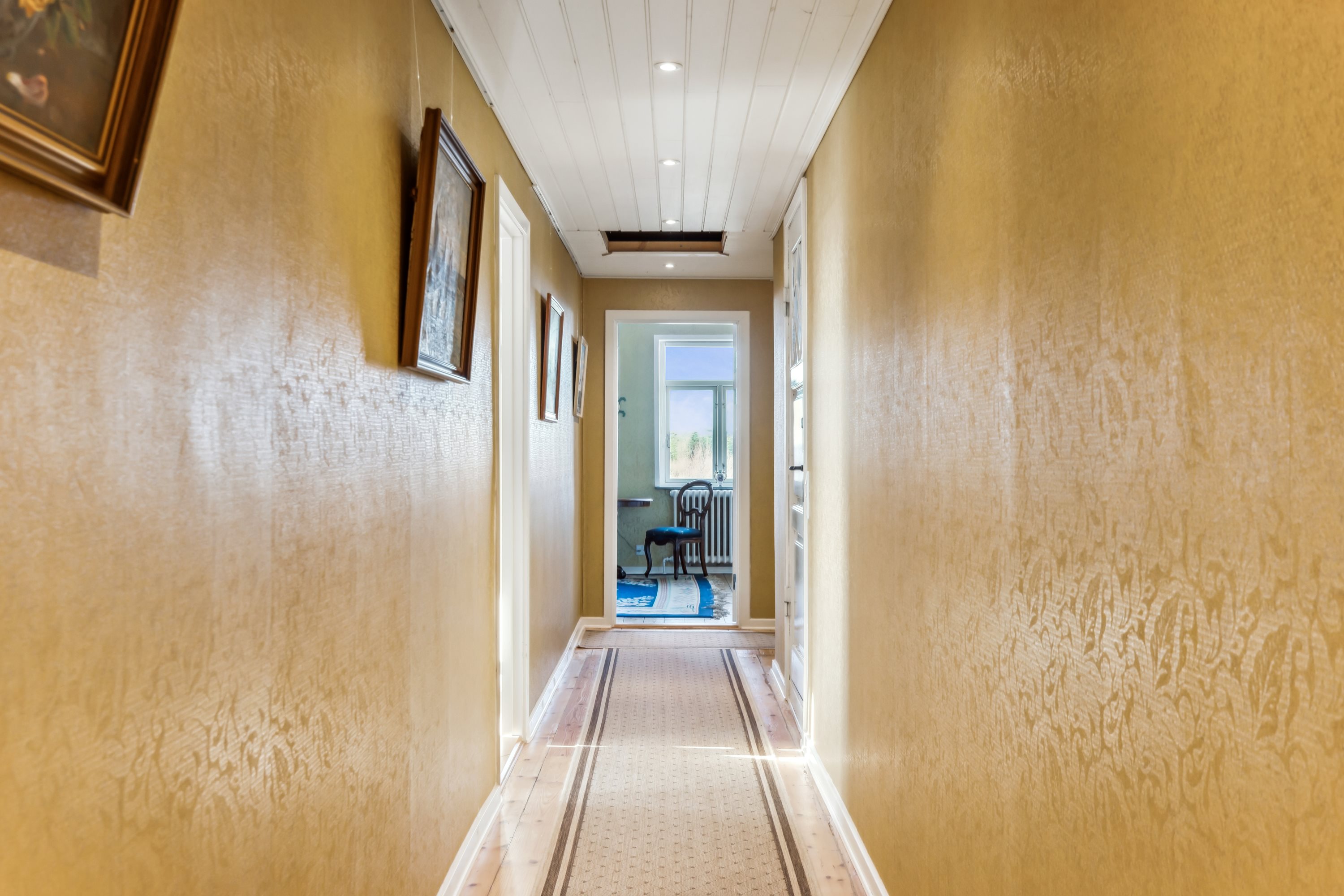 Fremhævet gang billede i fuldskærmstilstand. Billede af Vesterbakke 18, 6310 Broager