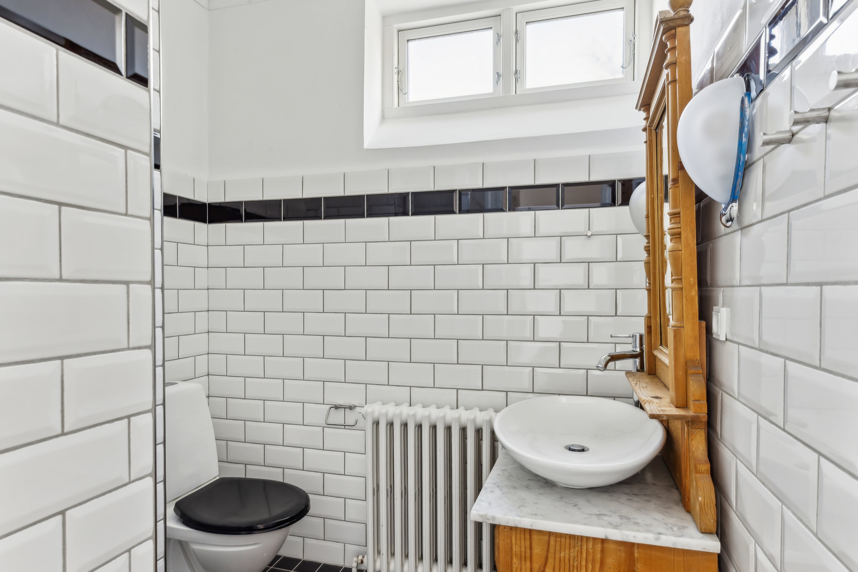 Fremhævet badeværelse billede i fuldskærmstilstand. Billede af Vesterbakke 18, 6310 Broager