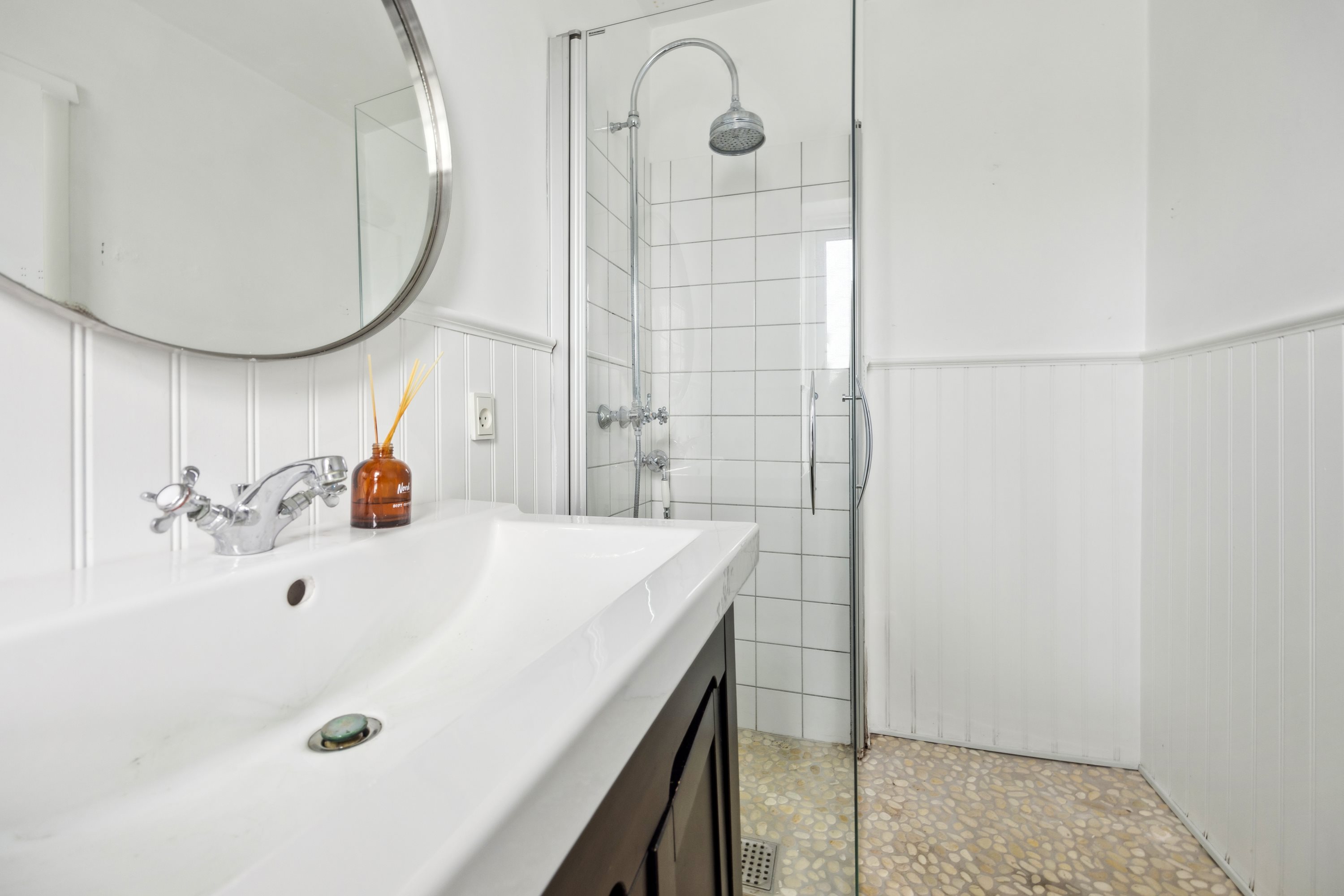 Fremhævet badeværelse billede i fuldskærmstilstand. Billede af Skippersmindevej 19, 9310 Vodskov