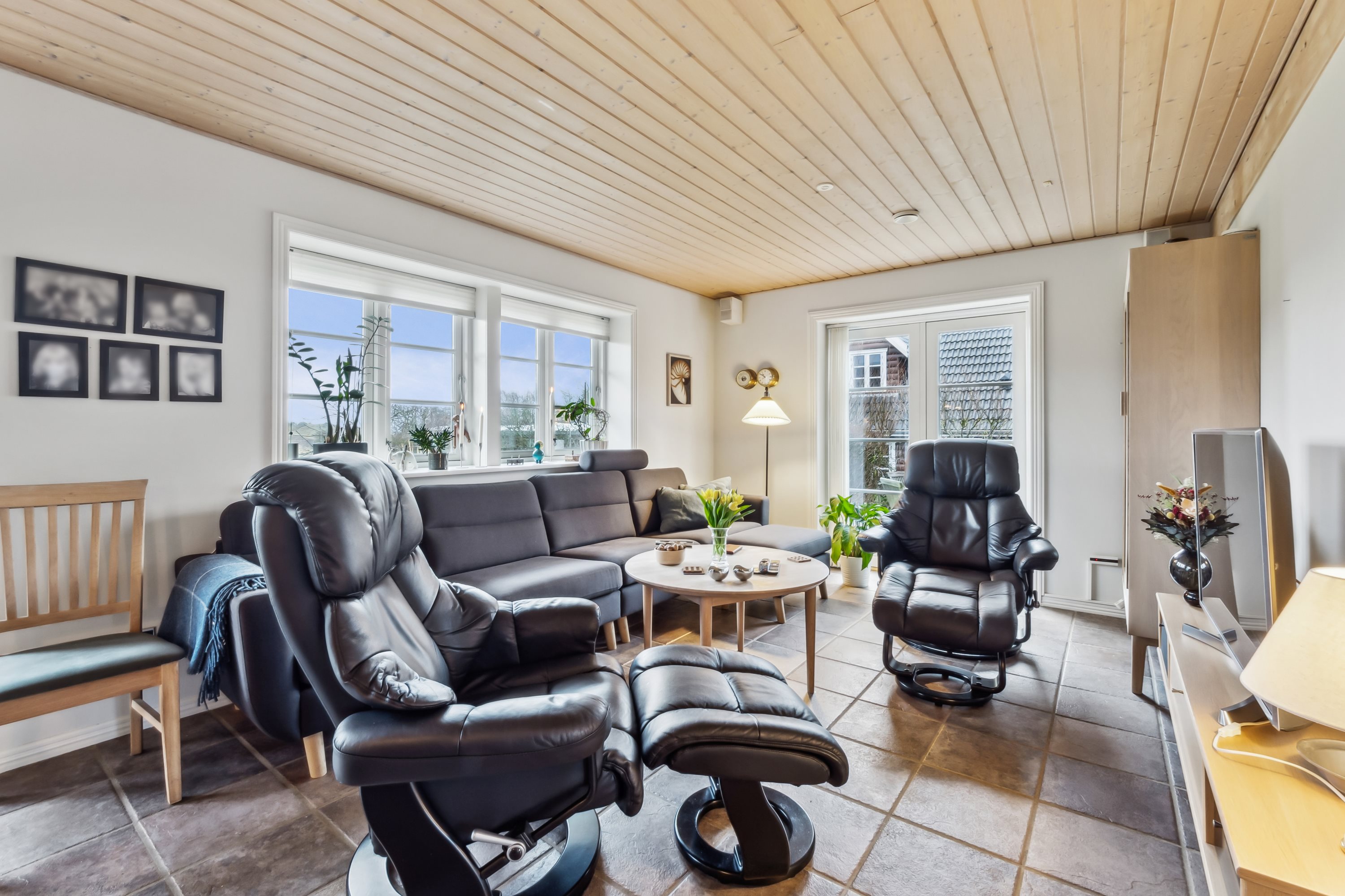 Fremhævet stue billede i fuldskærmstilstand. Billede af Gyldendal 3, Gyldendal, 7860 Spøttrup