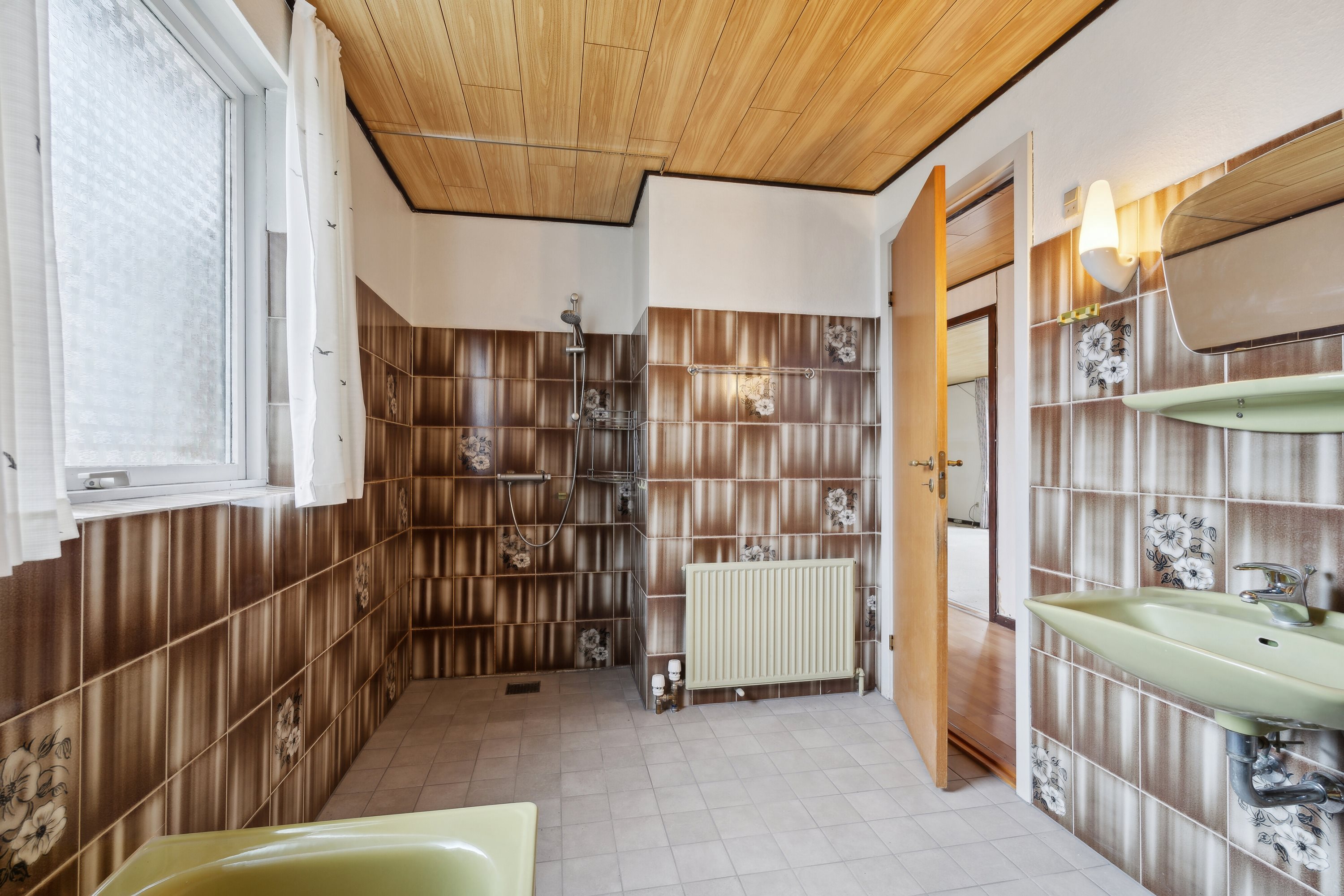 Fremhævet badeværelse billede i fuldskærmstilstand. Billede af Præstemarken 13, 8653 Them