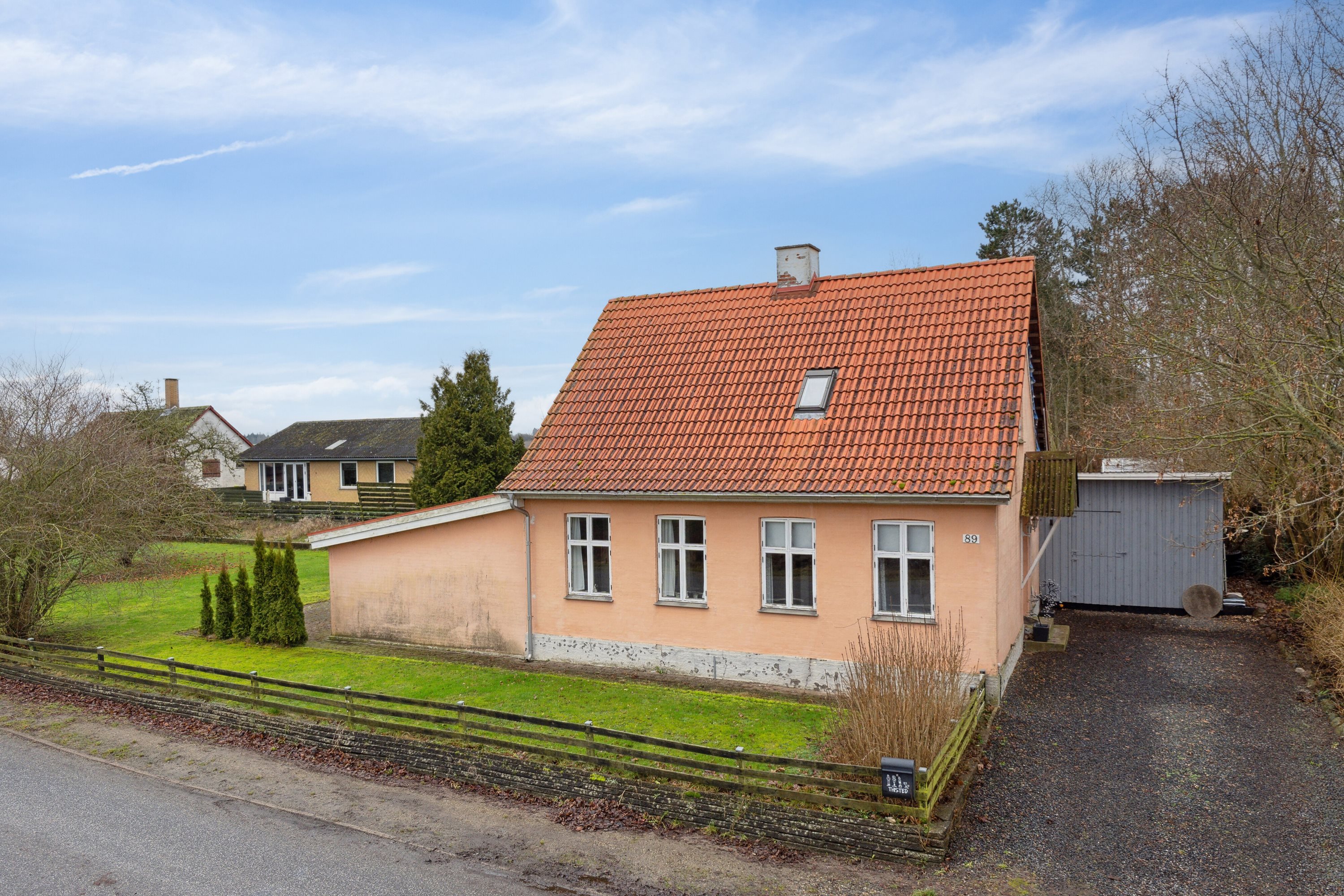 Fremhævet set fra vejen billede i fuldskærmstilstand. Billede af Viemose Gade 89, 4771 Kalvehave