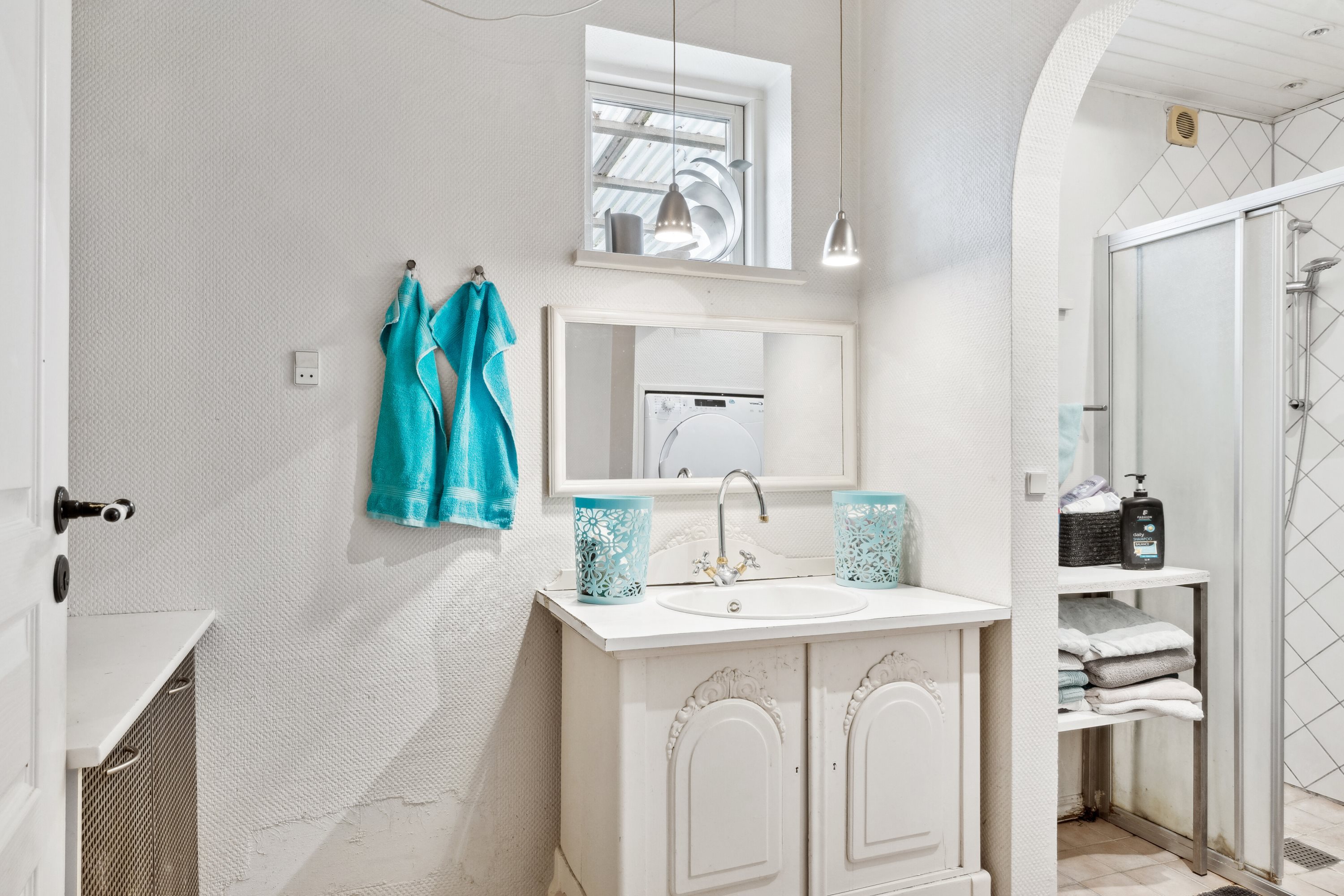 Fremhævet badeværelse billede i fuldskærmstilstand. Billede af Viemose Gade 89, 4771 Kalvehave