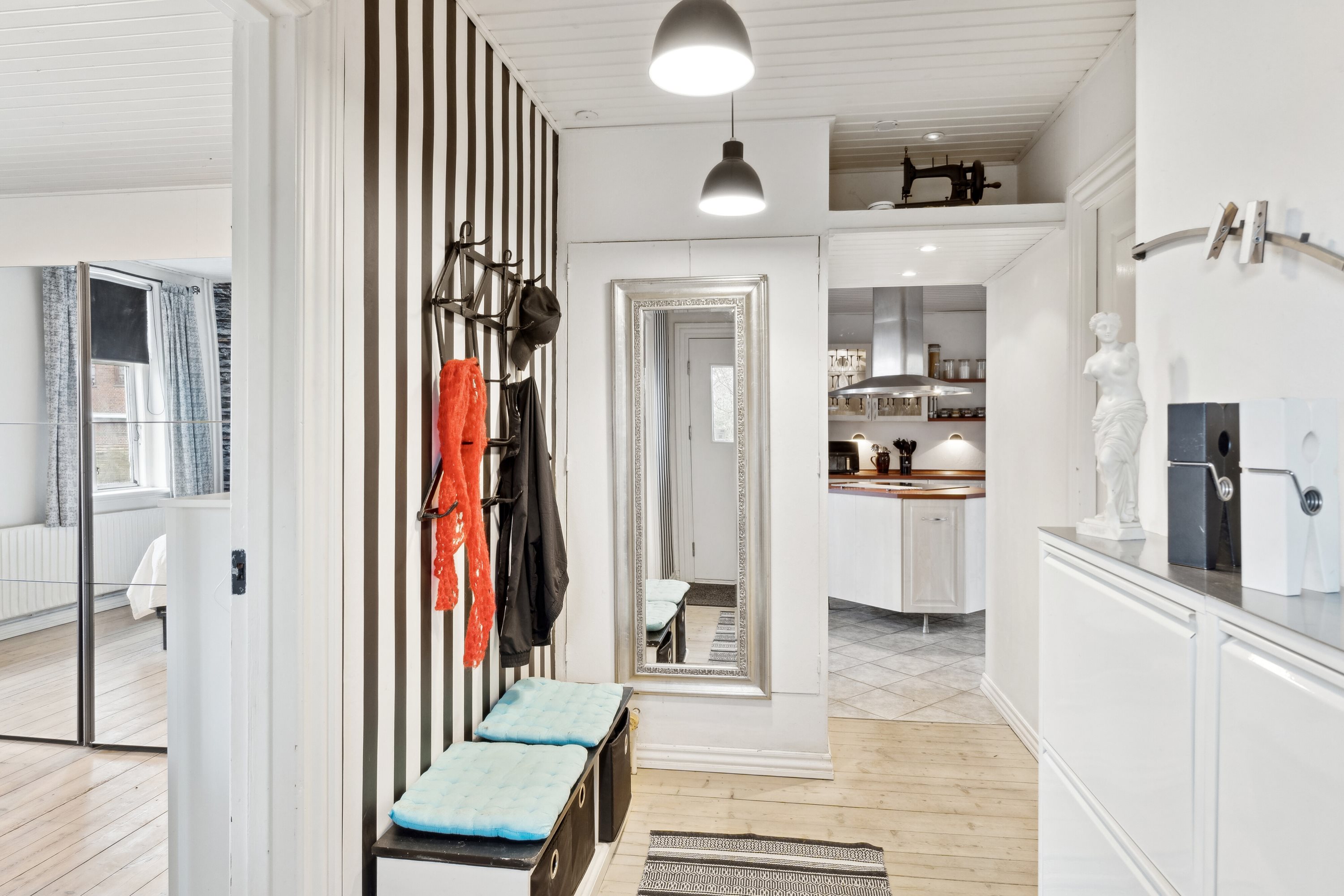 Fremhævet gang billede i fuldskærmstilstand. Billede af Viemose Gade 89, 4771 Kalvehave