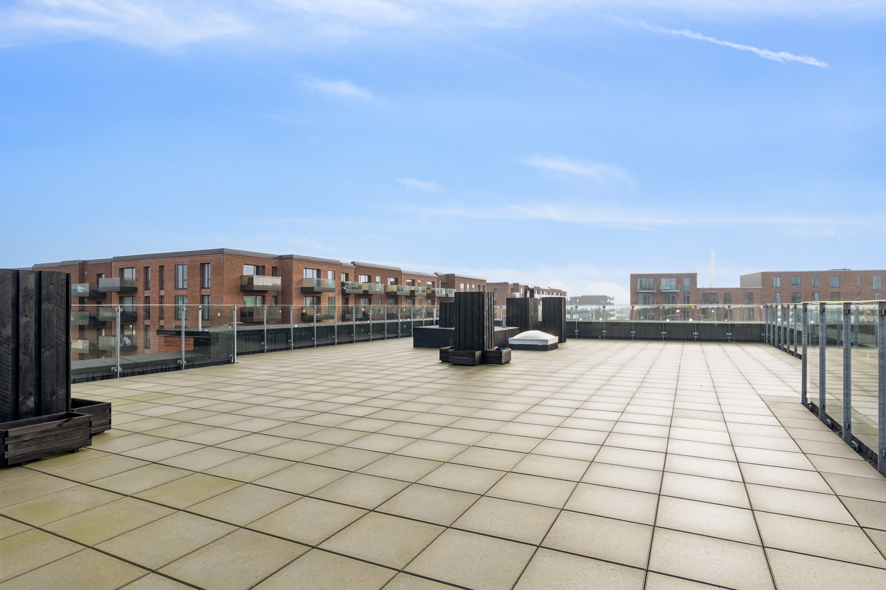 Fremhævet udendørs billede i fuldskærmstilstand. Billede af Kirkebjerg Parkvej 10D, st.. th., 2605 Brøndby