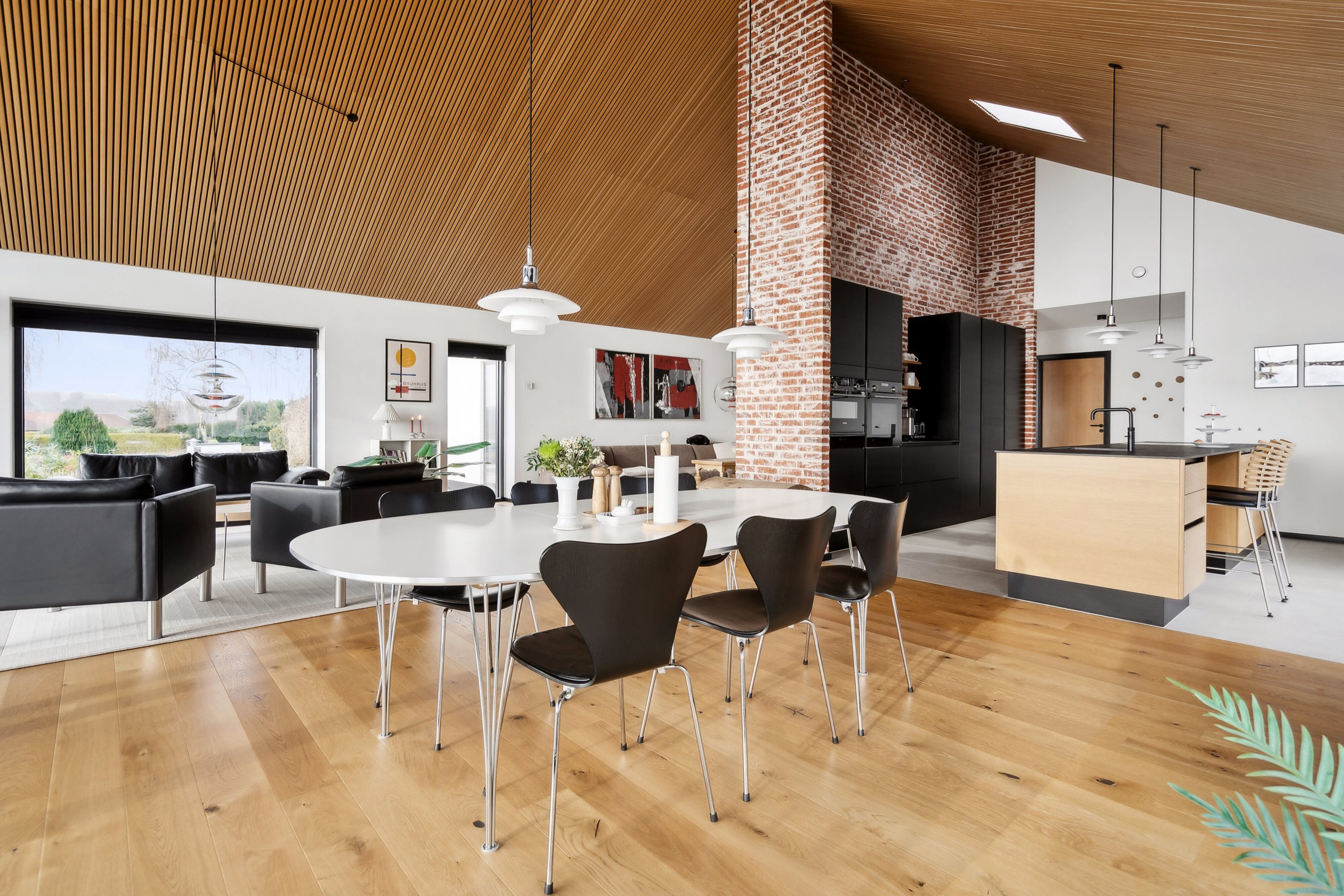 Fremhævet spisestue billede i fuldskærmstilstand. Billede af Dyrhave 64, 6200 Aabenraa