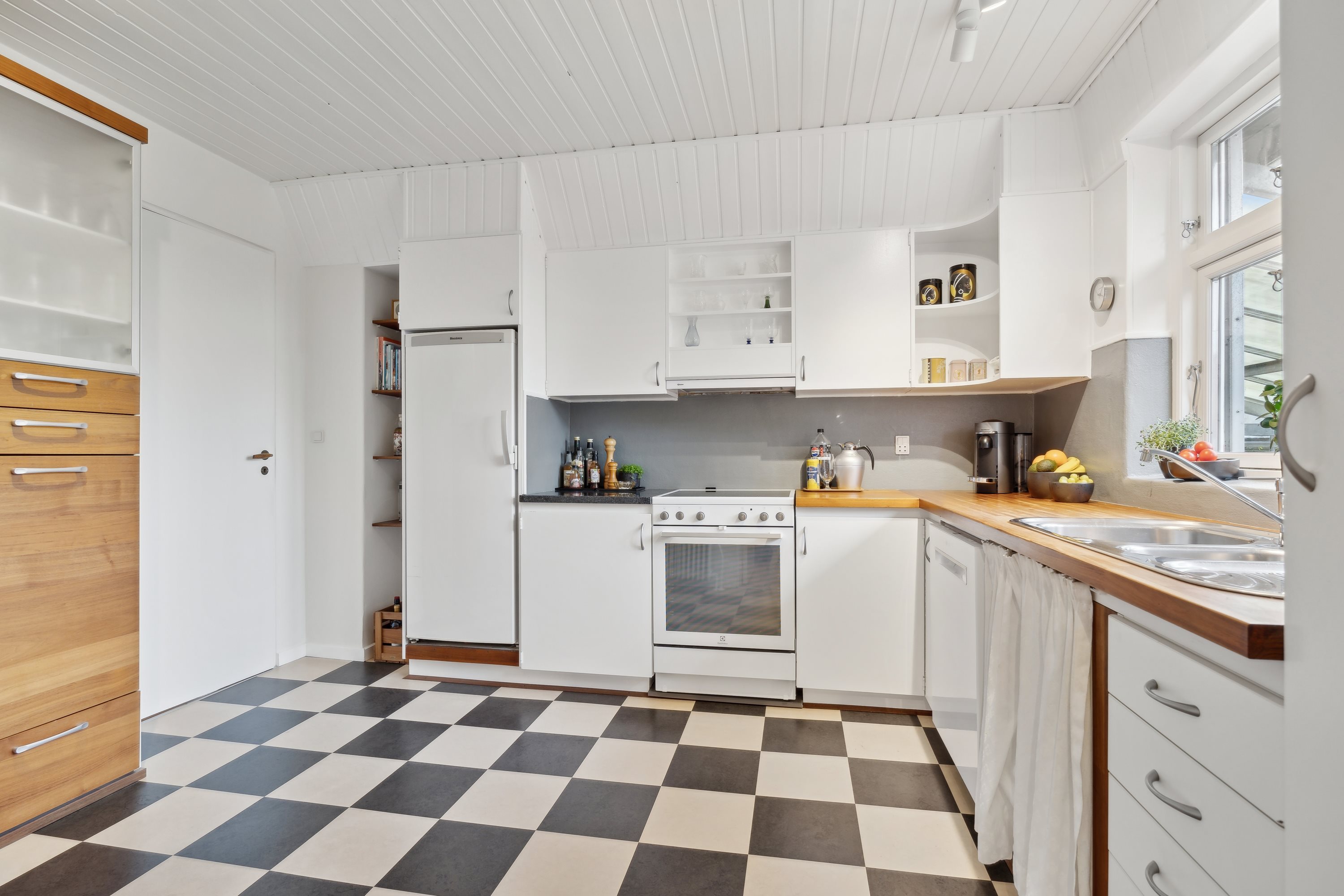 Fremhævet  billede i fuldskærmstilstand. Billede af Skovvej 19, Thorning, 8620 Kjellerup