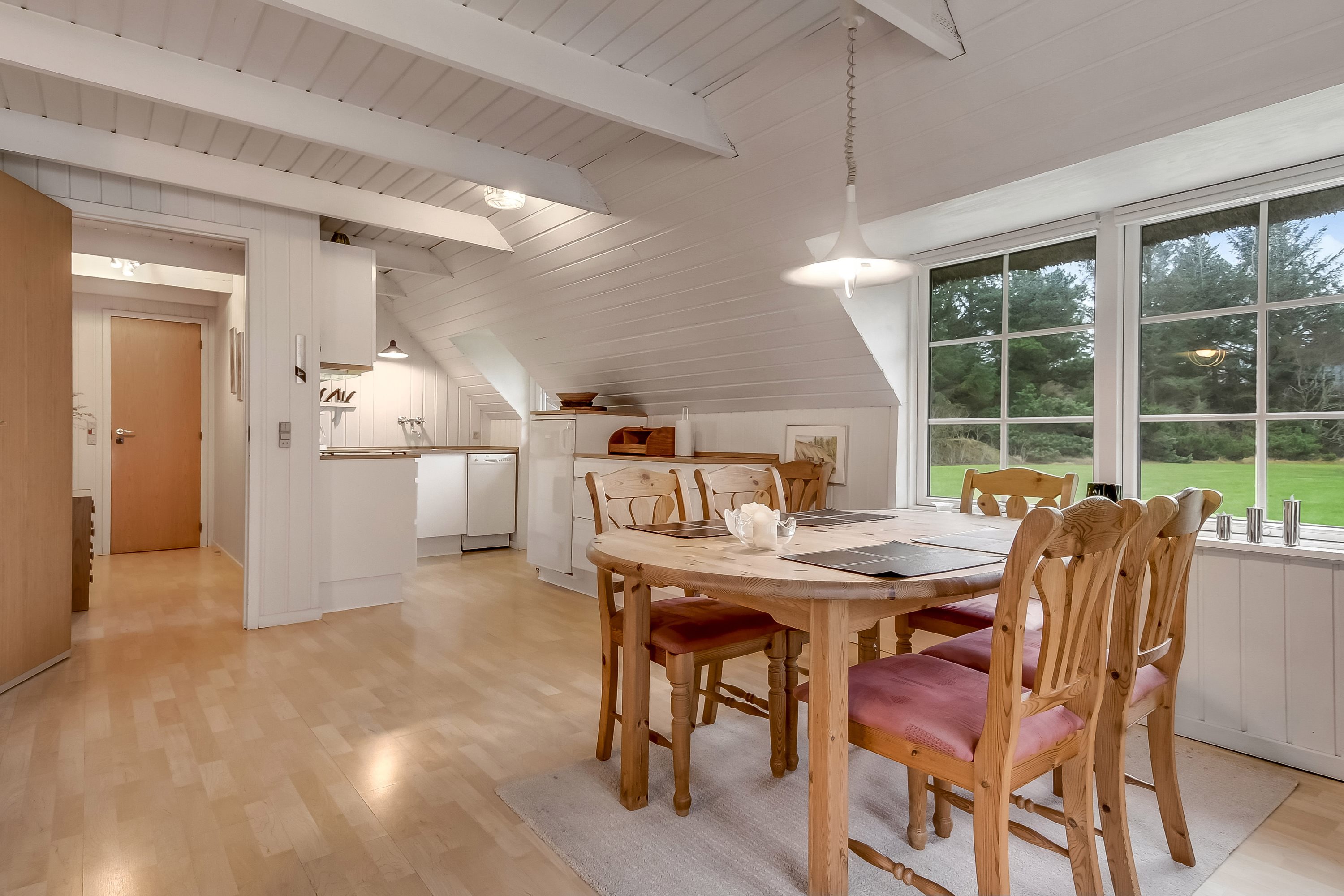 Fremhævet køkken billede i fuldskærmstilstand. Billede af Grævlingevej 10, Husby, 6990 Ulfborg