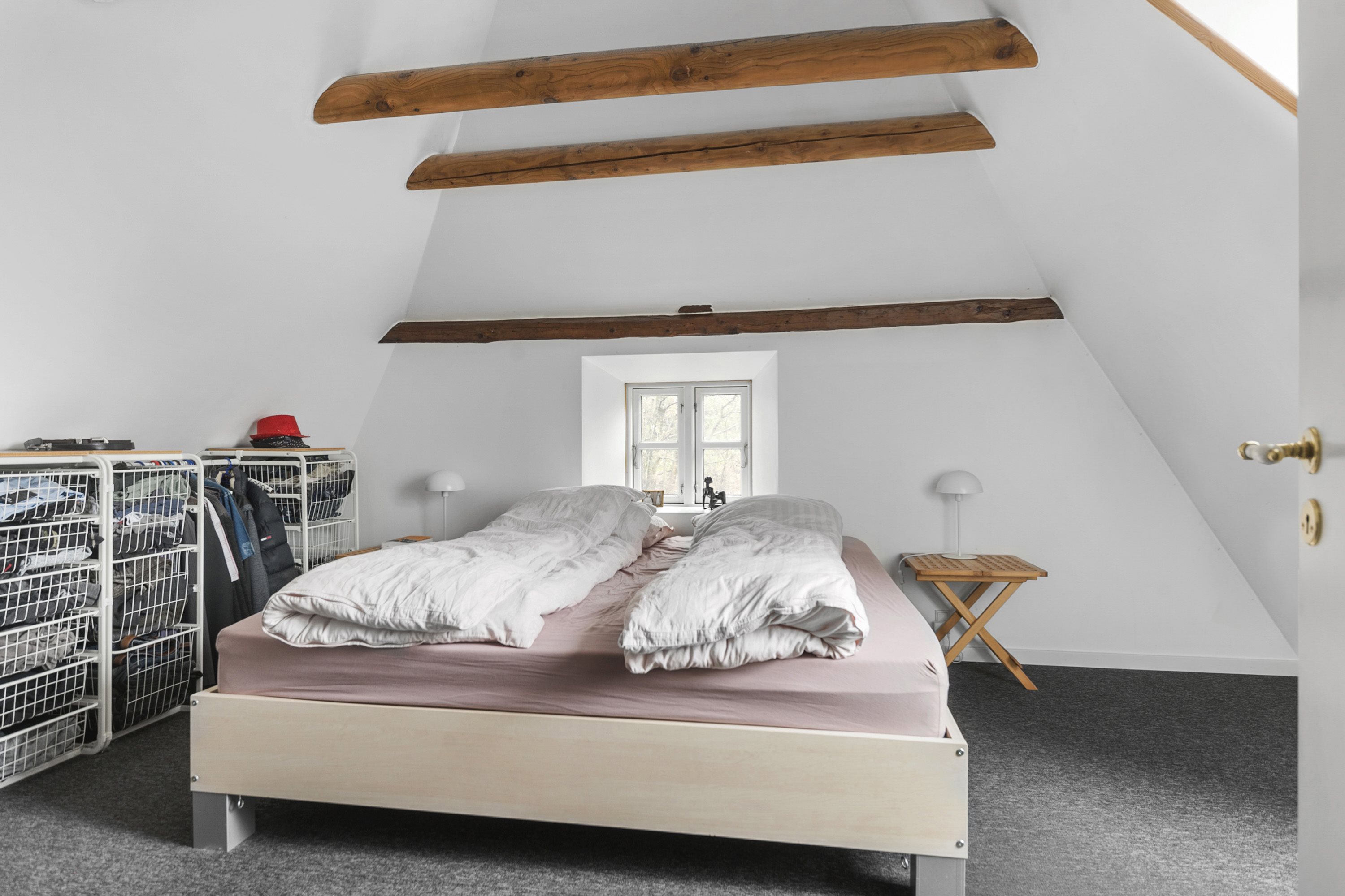 Fremhævet soveværelse billede i fuldskærmstilstand. Billede af Sondrupvej 41, Sondrup, 8350 Hundslund