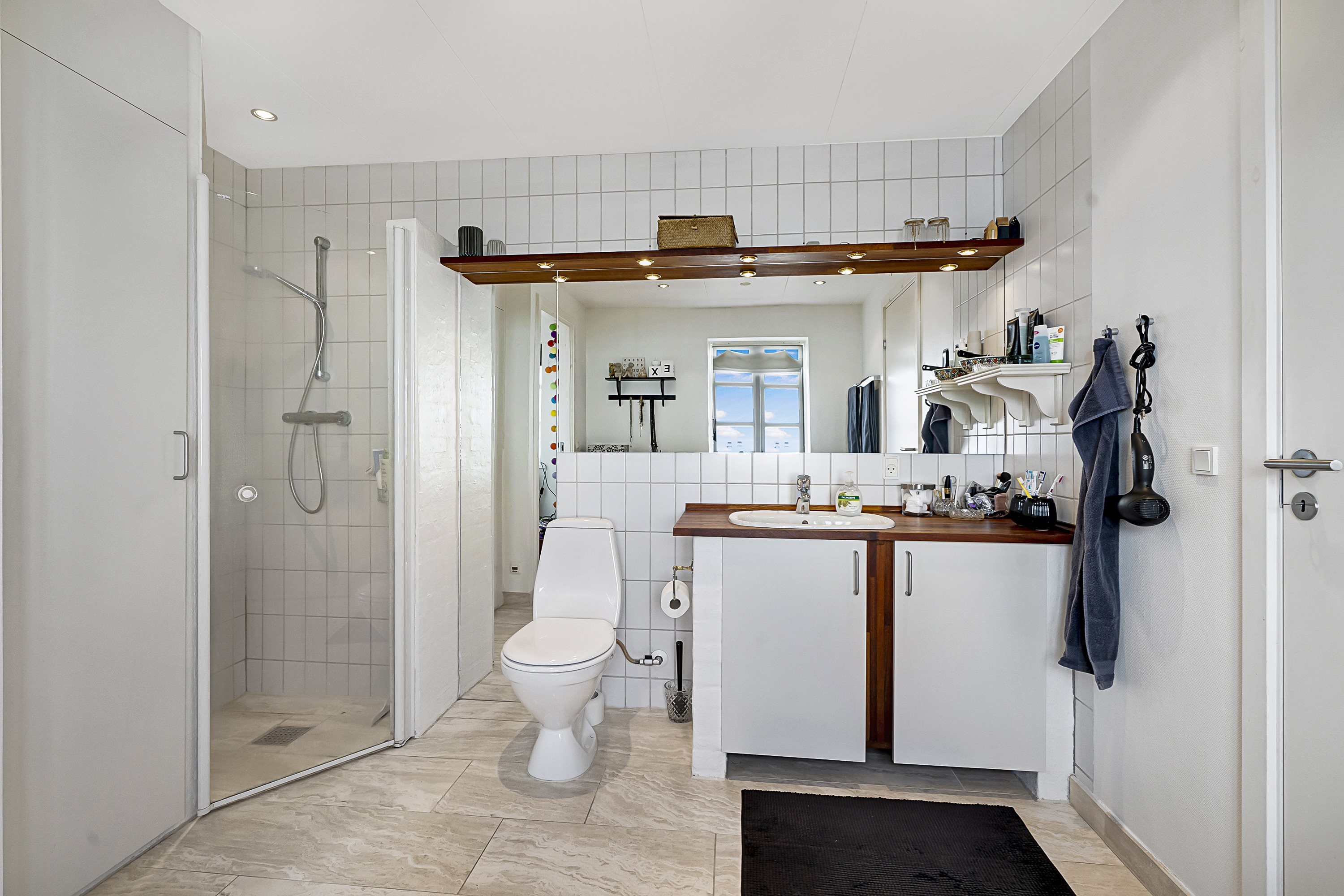 Fremhævet badeværelse billede i fuldskærmstilstand. Billede af Von Hattenstræde 9C, 8900 Randers C