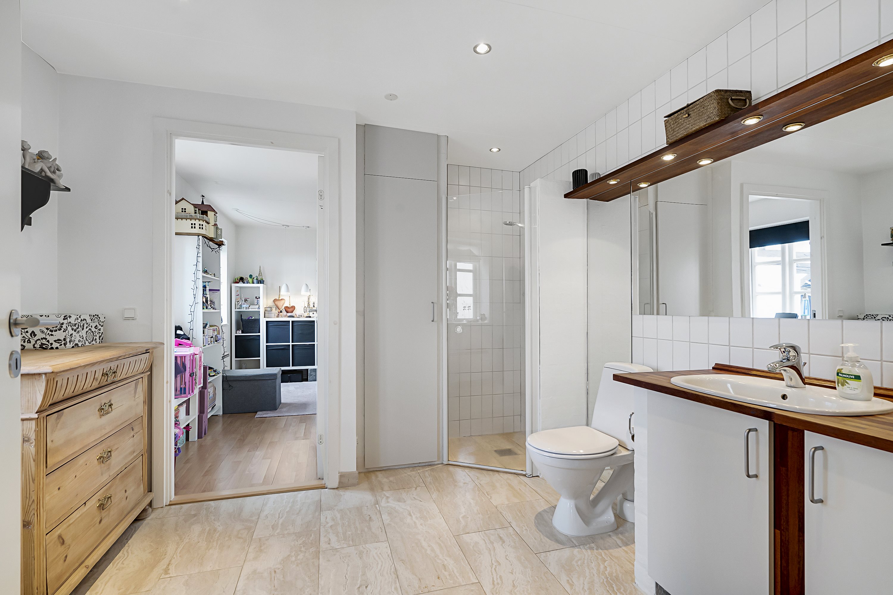 Fremhævet badeværelse billede i fuldskærmstilstand. Billede af Von Hattenstræde 9C, 8900 Randers C