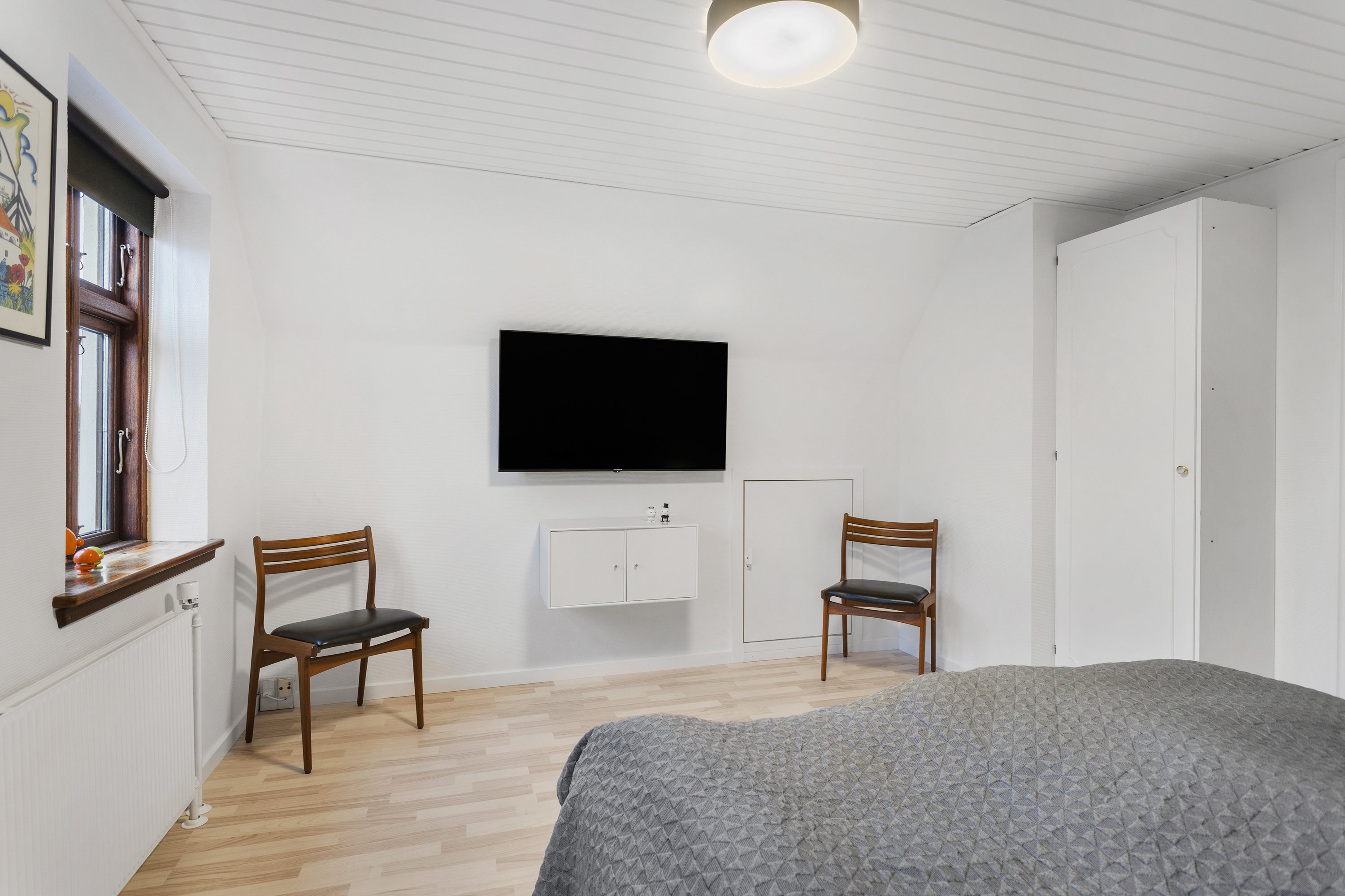 Fremhævet værelse billede i fuldskærmstilstand. Billede af Elmevej 52, 9900 Frederikshavn