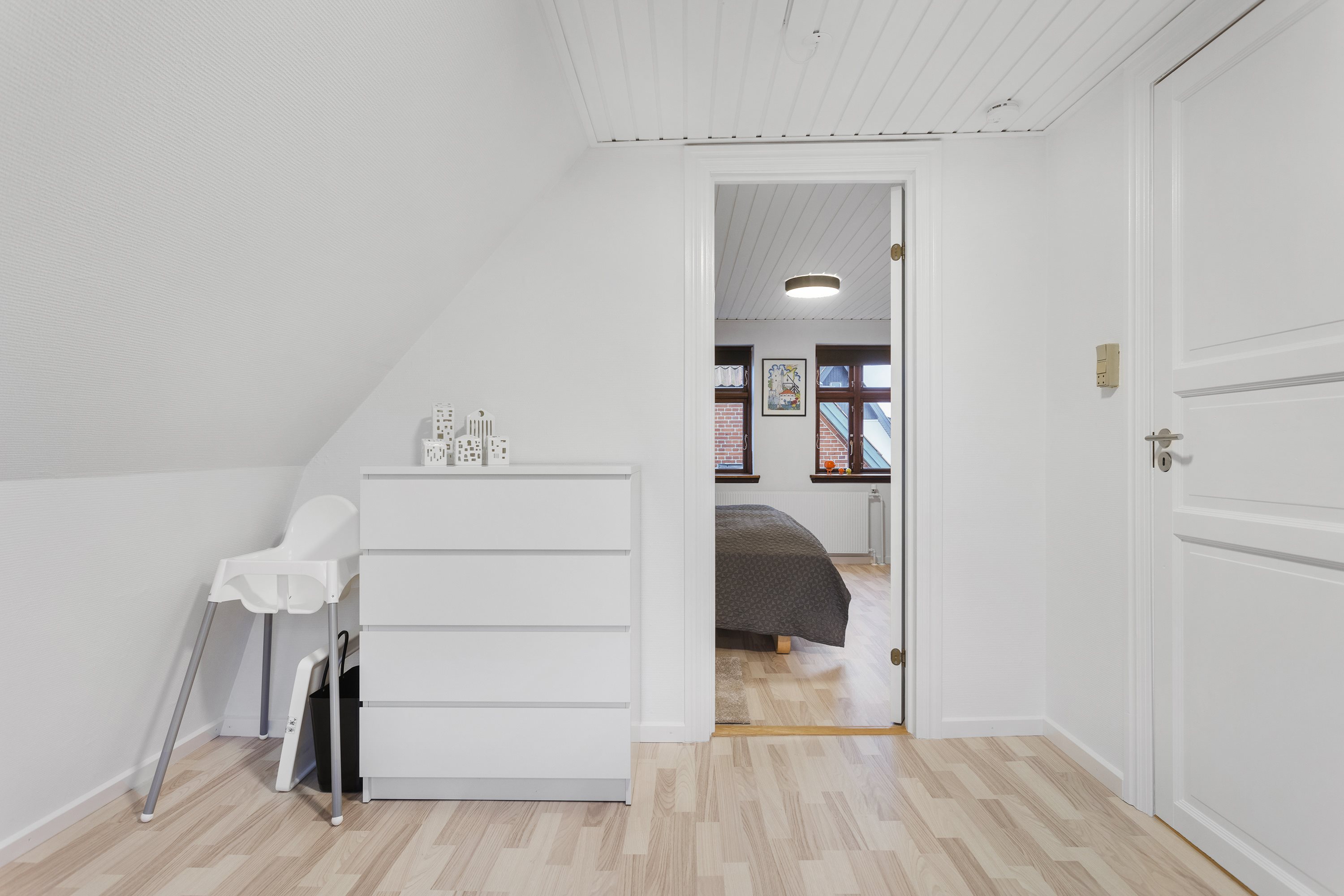 Fremhævet værelse billede i fuldskærmstilstand. Billede af Elmevej 52, 9900 Frederikshavn