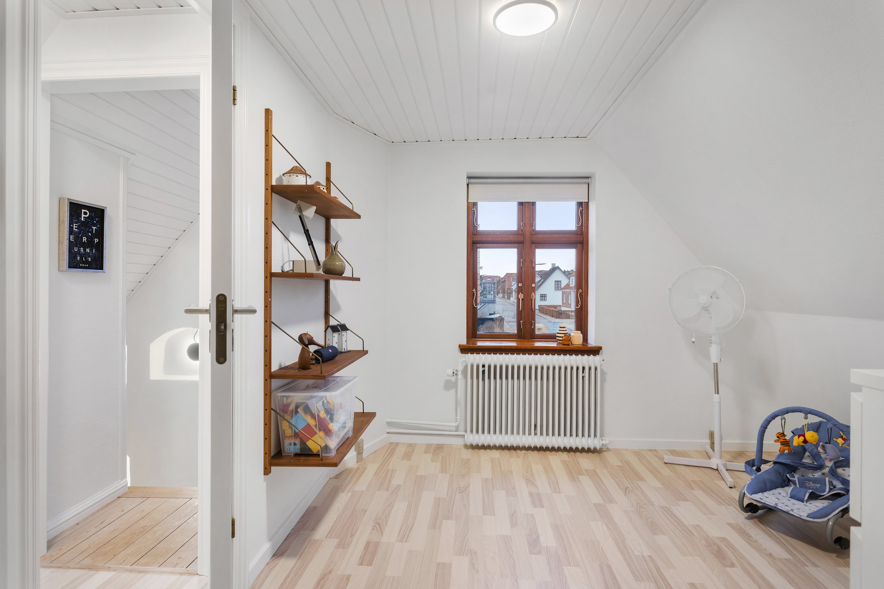 Fremhævet værelse billede i fuldskærmstilstand. Billede af Elmevej 52, 9900 Frederikshavn