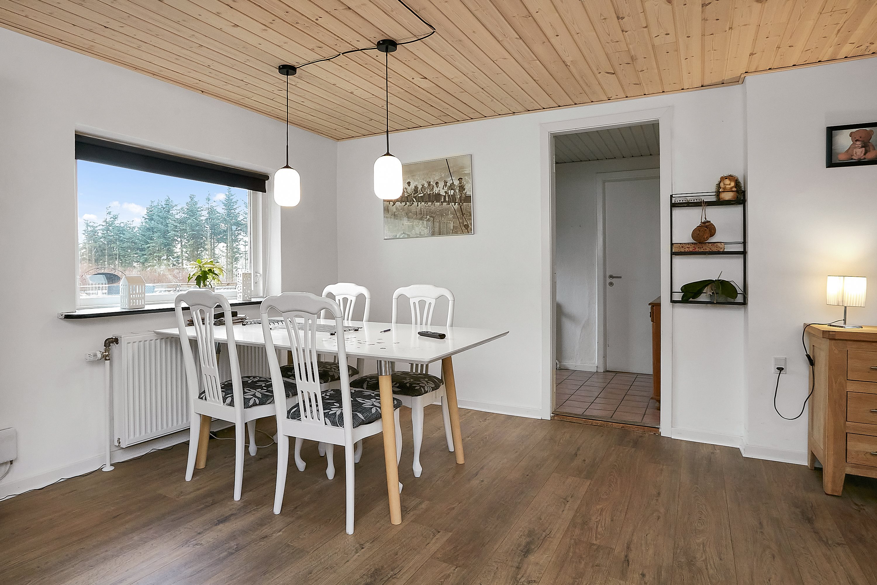 Fremhævet spisestue billede i fuldskærmstilstand. Billede af Hallevej 14, Halle, 8740 Brædstrup