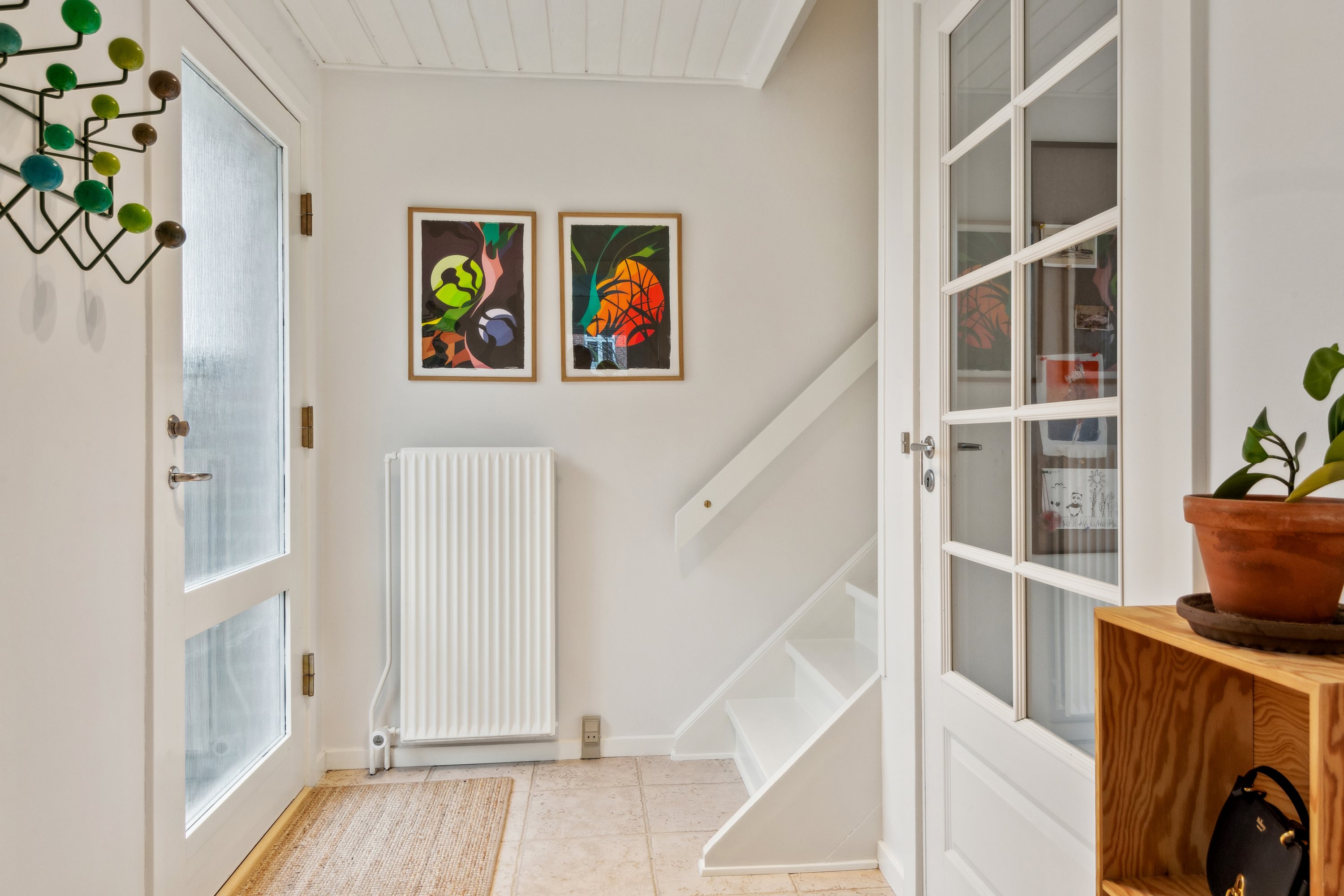 Fremhævet gang billede i fuldskærmstilstand. Billede af Davids Alle 44B, 9000 Aalborg