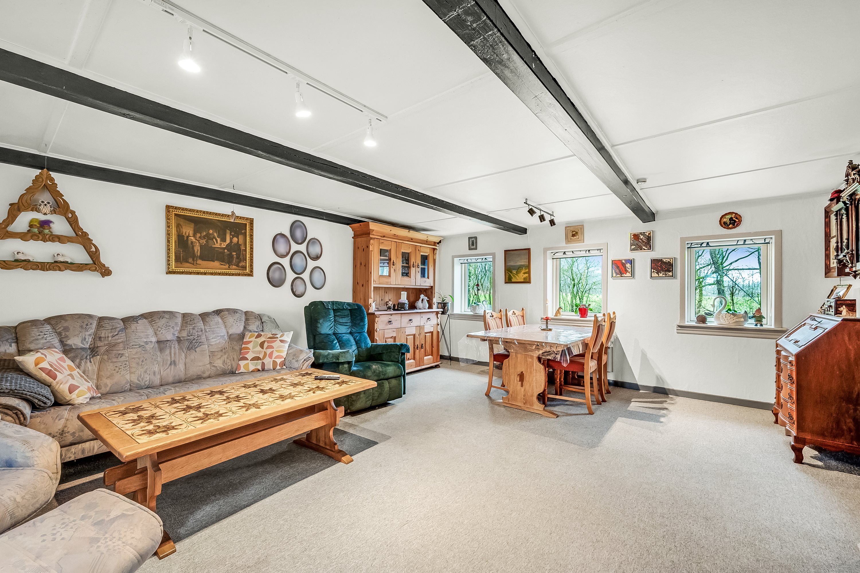 Fremhævet stue billede i fuldskærmstilstand. Billede af Haunstrupvej 5, Fjelstervang, 6933 Kibæk