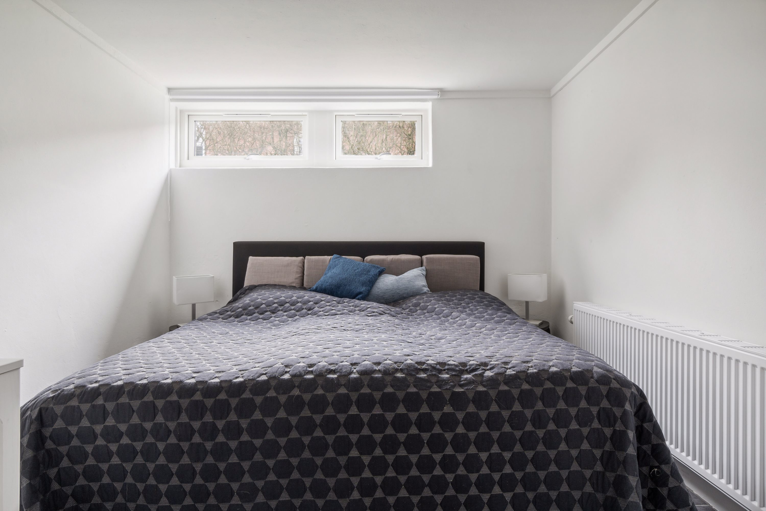 Fremhævet soveværelse billede i fuldskærmstilstand. Billede af Kongelysvej 16, 5000 Odense C