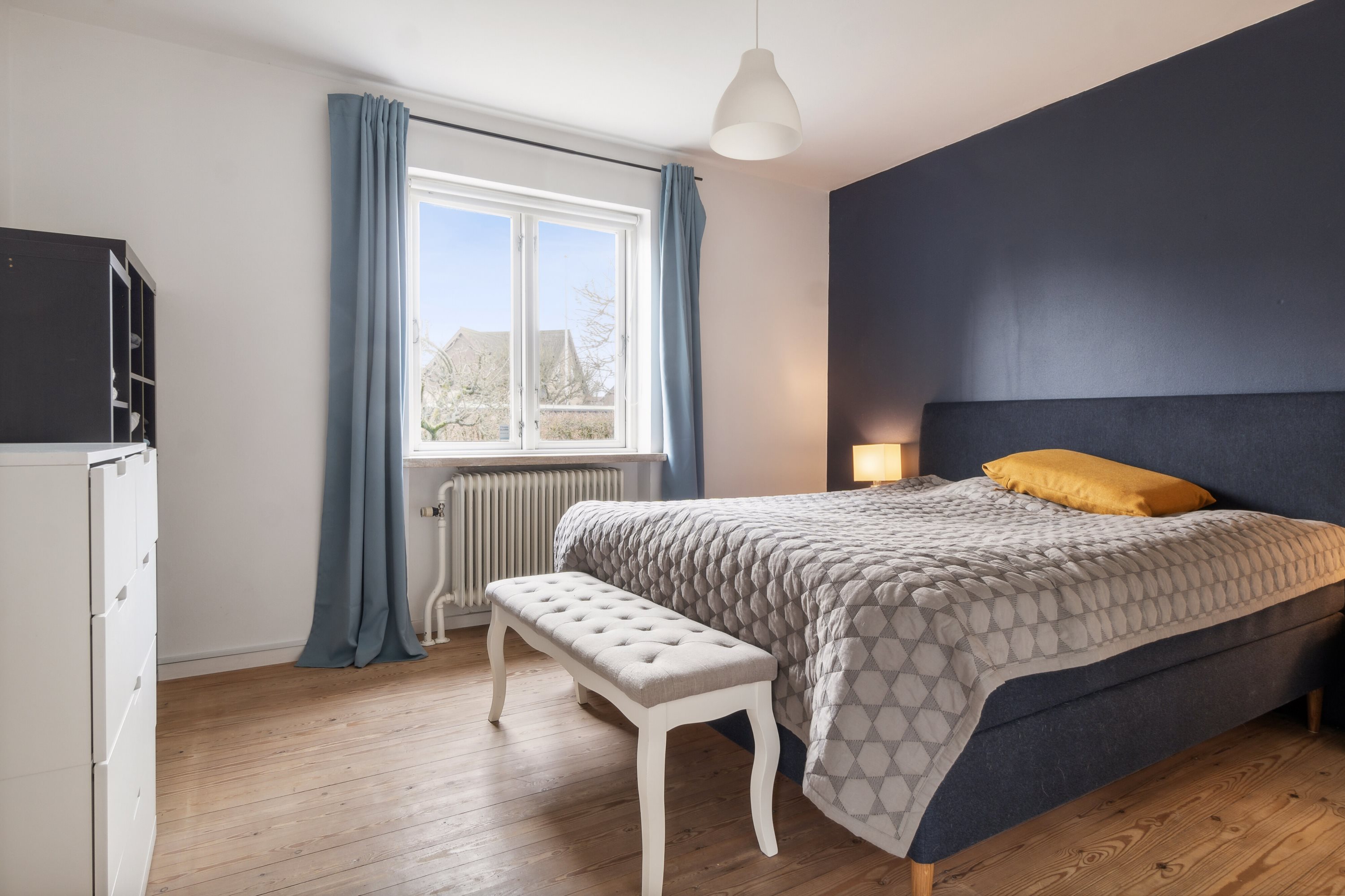 Fremhævet soveværelse billede i fuldskærmstilstand. Billede af Kongelysvej 16, 5000 Odense C